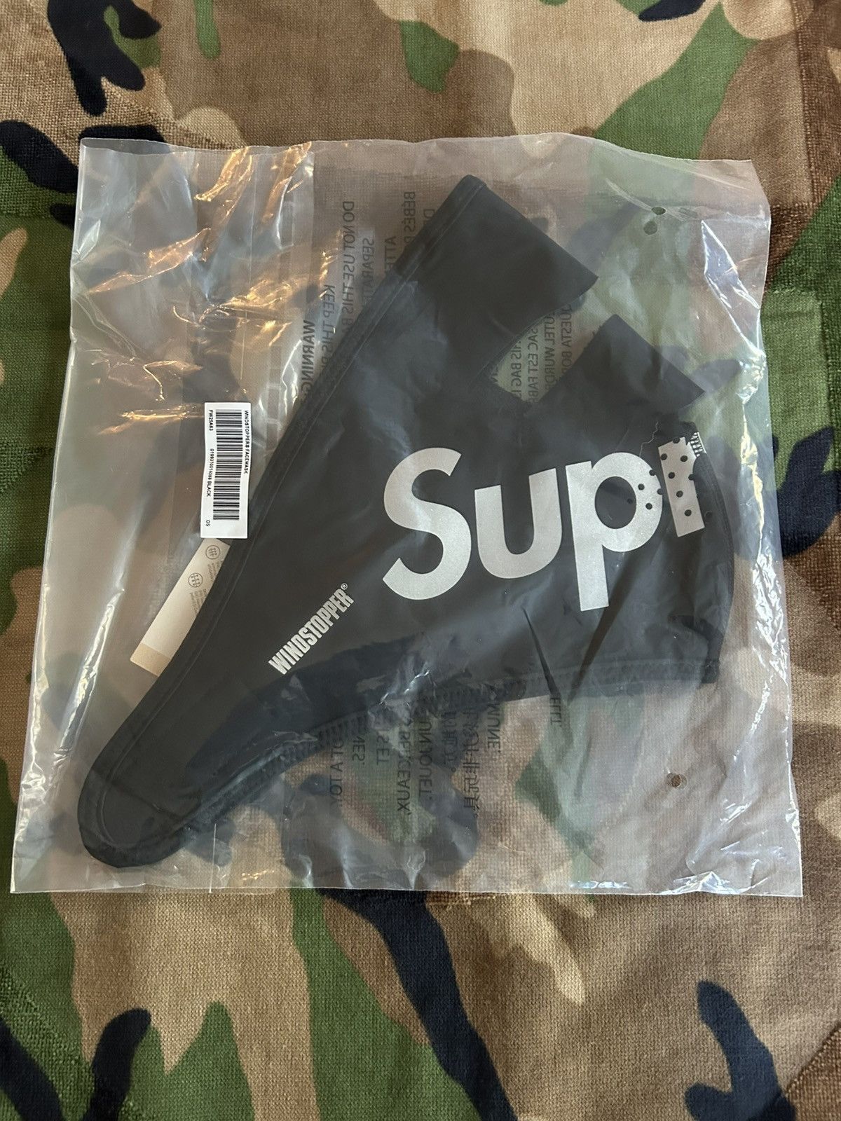 Supreme Supreme WINDSTOPPER Facemask Black FW25 Size ONE SIZE - 5 Thumbnail