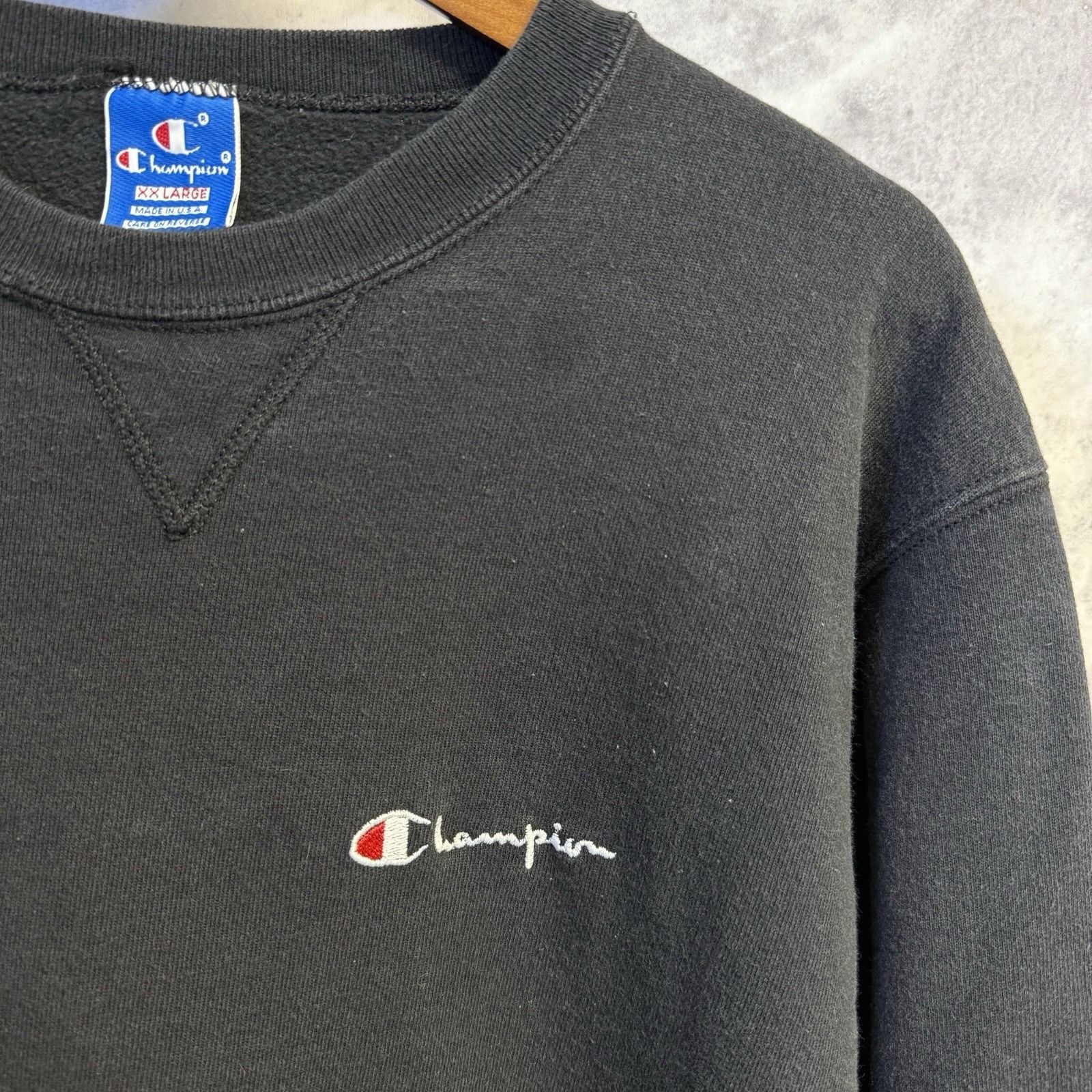 Champion × Vintage Vintage 90s Champion Sweatshirt Mens 2XL Black Crew Neck USA Size US XXL / EU 58 / 5 - 3 Thumbnail