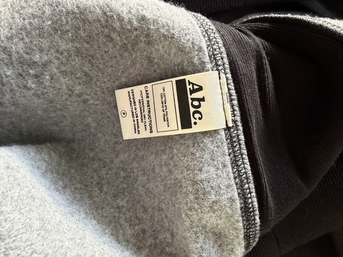 Advisory Board Crystals × Kith Kith x Advisory Board Crystals Hologram Box Logo Hoodie Size US L / EU 52-54 / 3 - 6 Thumbnail