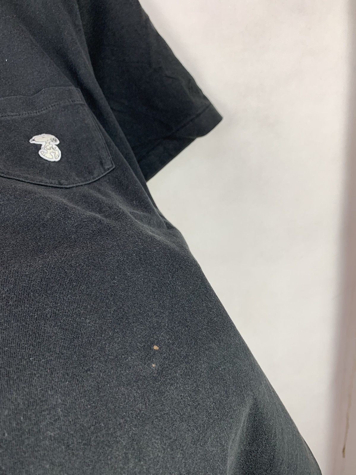 Kaws × Peanuts × Uniqlo Offer! Peanuts Snoopy Kaws Uniqlo Pocket Tee Streetwear Size US L / EU 52-54 / 3 - 5 Thumbnail