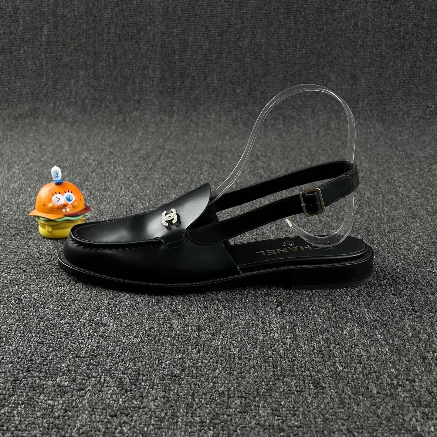 Chanel Chanel 25p Black Crystal Double C Loafer 38 Size US 7.5 / IT 37.5 - 3 Thumbnail