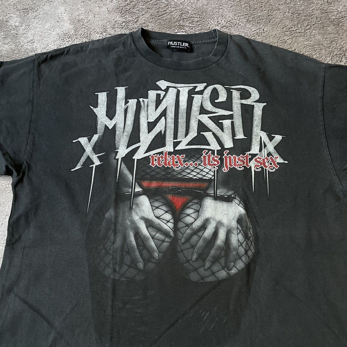 Vintage Vintage Y2K Hustler Graphic Tee Sun Faded Streetwear XXL Size US XXL / EU 58 / 5 - 2 Thumbnail