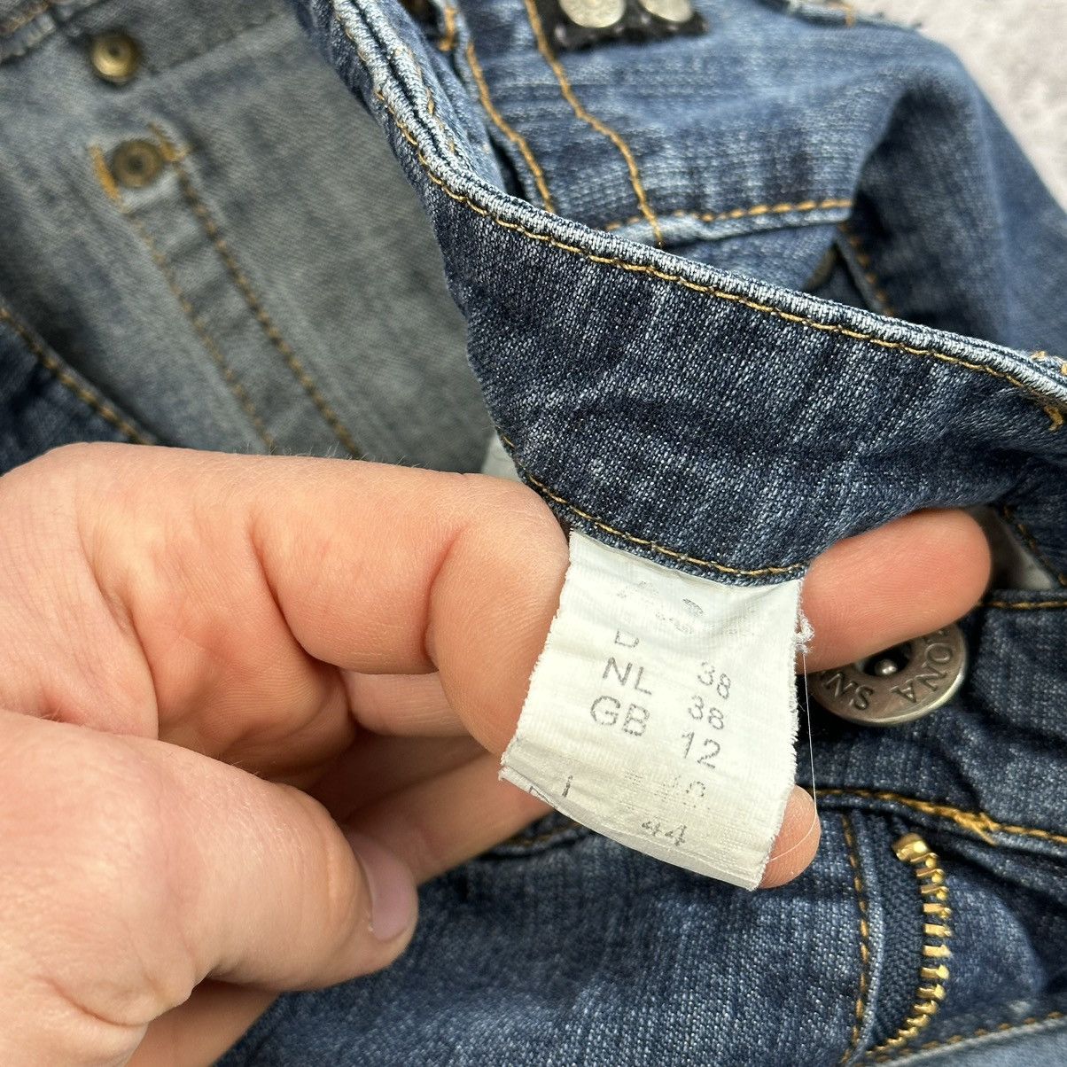 Japanese Brand × Vintage Vintage AJC Flared Jeans Blue Size UK 12 US 10 Size 30" / US 8 / IT 44 - 13 Thumbnail
