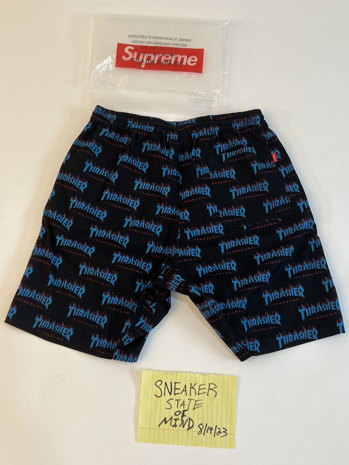 Supreme × Thrasher NEW Supreme x Thrasher Shorts Fire Black Blue Size Medium Size US 32 / EU 48 - 2 Thumbnail