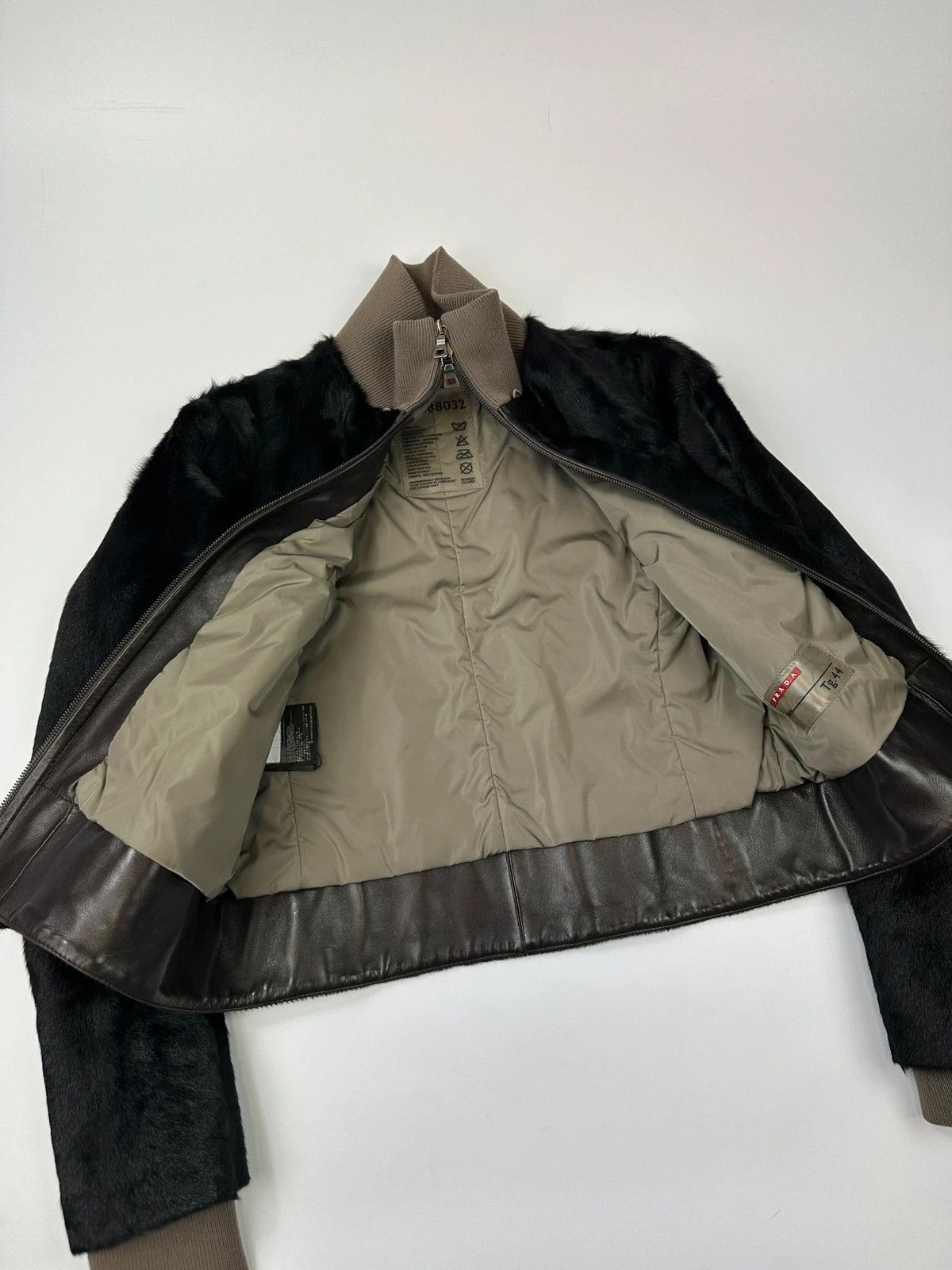 Prada Prada Sport FW01-05 Black Calf & Fox Fur Leather Jacket Size M / US 6-8 / IT 42-44 - 12 Thumbnail