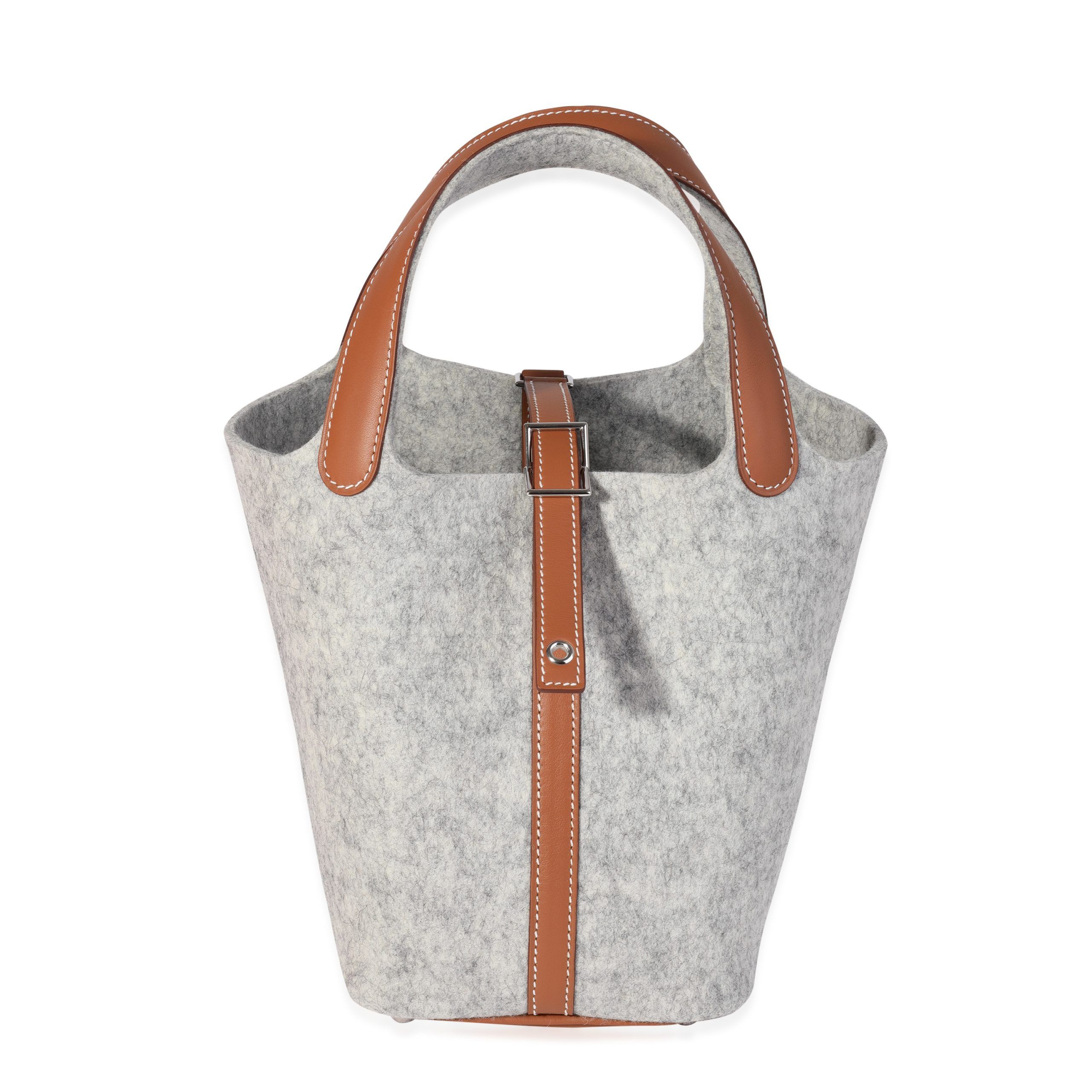 image of Hermes Gris Clair Feutre & Gold Swift Picotin Lock 18 Phw in Grey, Women's