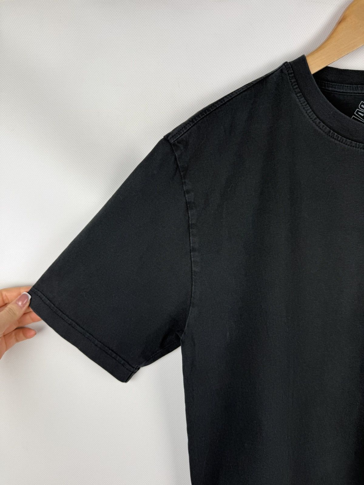 Palace Palace Skateboards Rolls P-3 Men’s Big Back Logo T Shirt Size US M / EU 48-50 / 2 - 18 Thumbnail