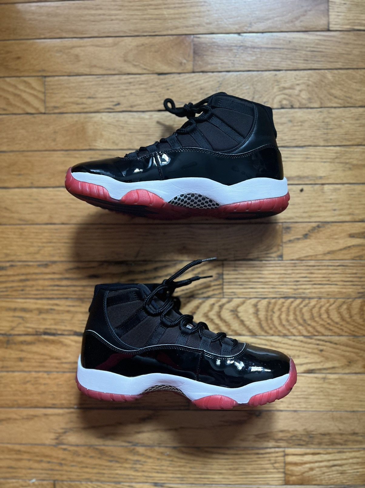 Jordan Brand Jordan 11 Retro Playoffs Bred (2019) Size US 10 / EU 43 - 2 Thumbnail