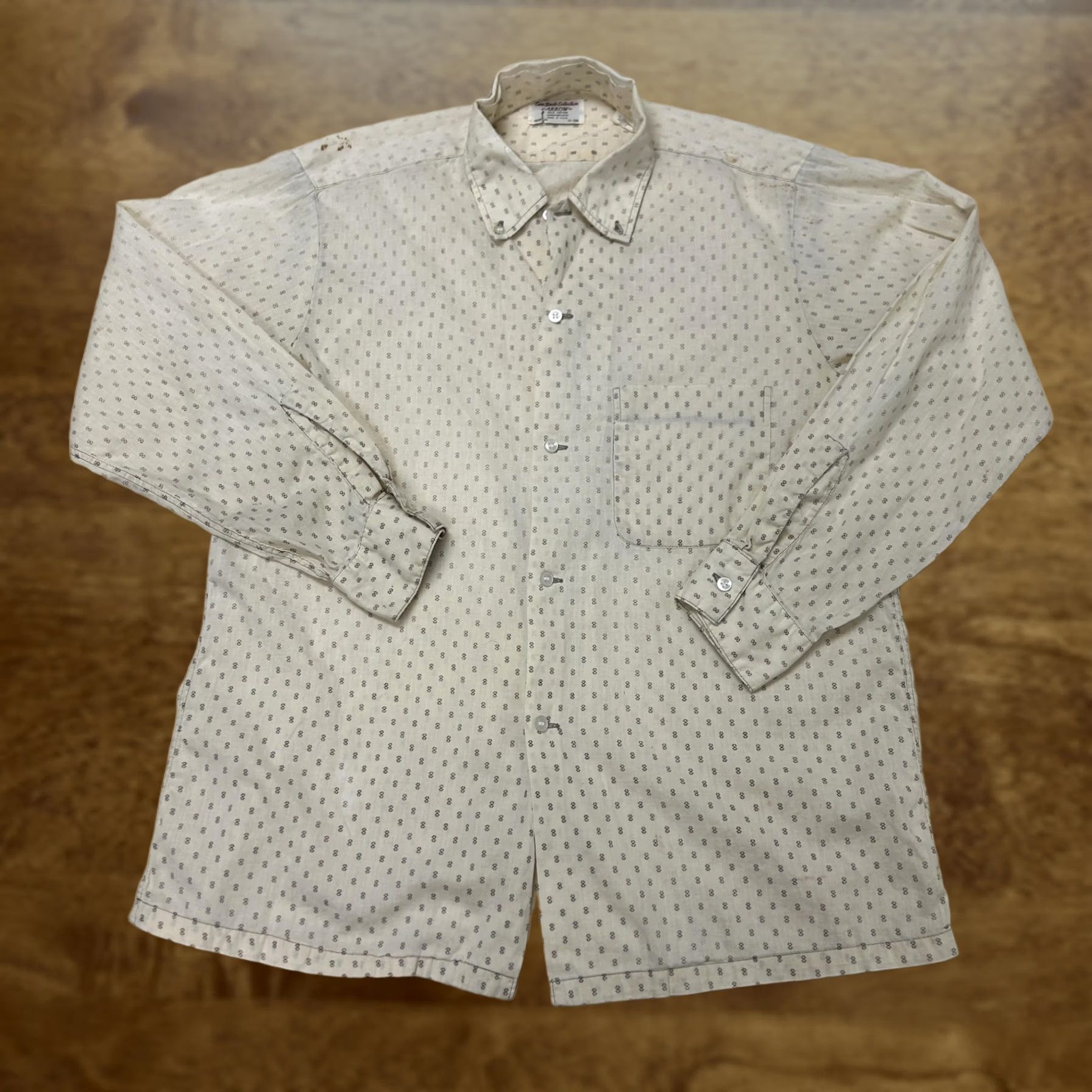 Arrow VINTAGE Arrow Dress Shirt Mens 15.5 100% Cotton Geometric Long Sleeve USA Size 40R - 1 Thumbnail
