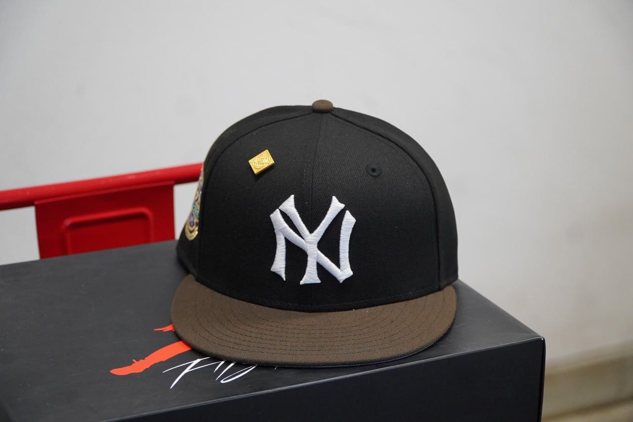 New York Yankees Fitted - Size 7 3/4