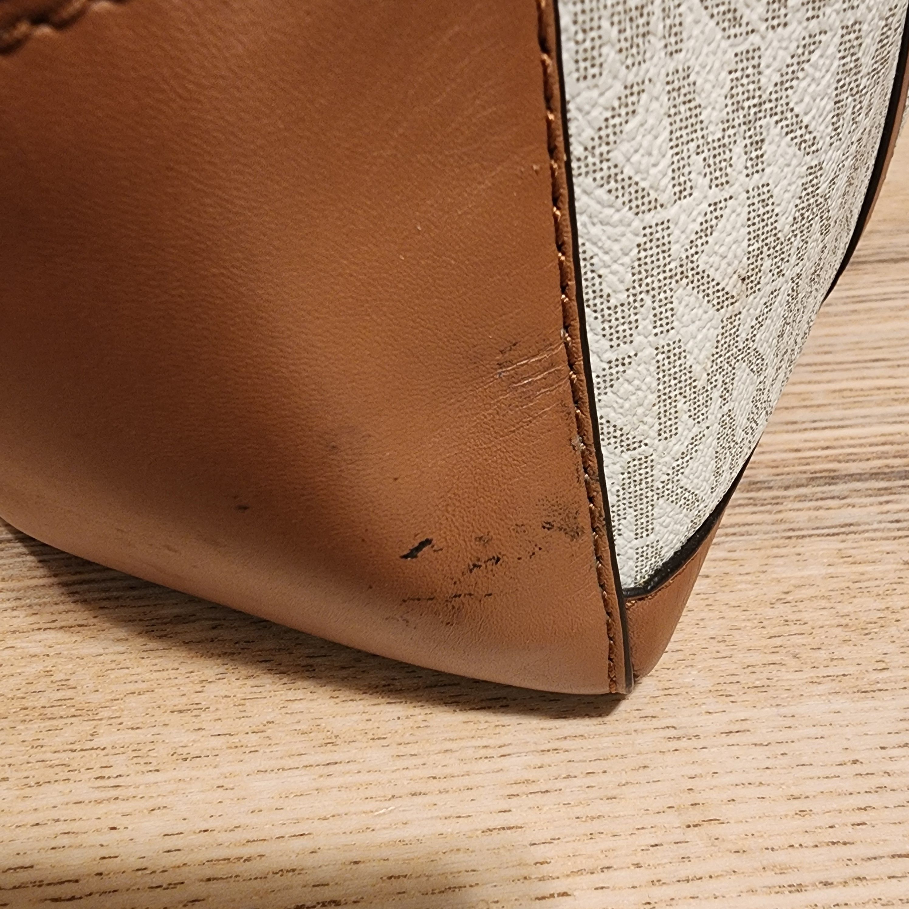 Michael Kors Michael Kors Signature Beckett Lg Satchel Acorn Vanilla Bag Size ONE SIZE - 11 Thumbnail