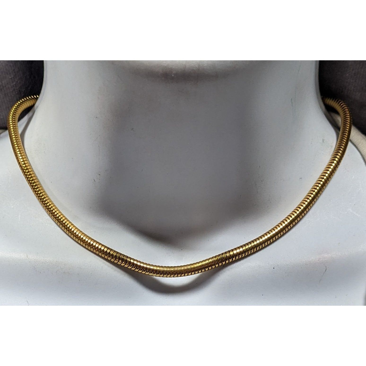 Trifari Vintage Glam Gold Tone Snake Chain Necklace
