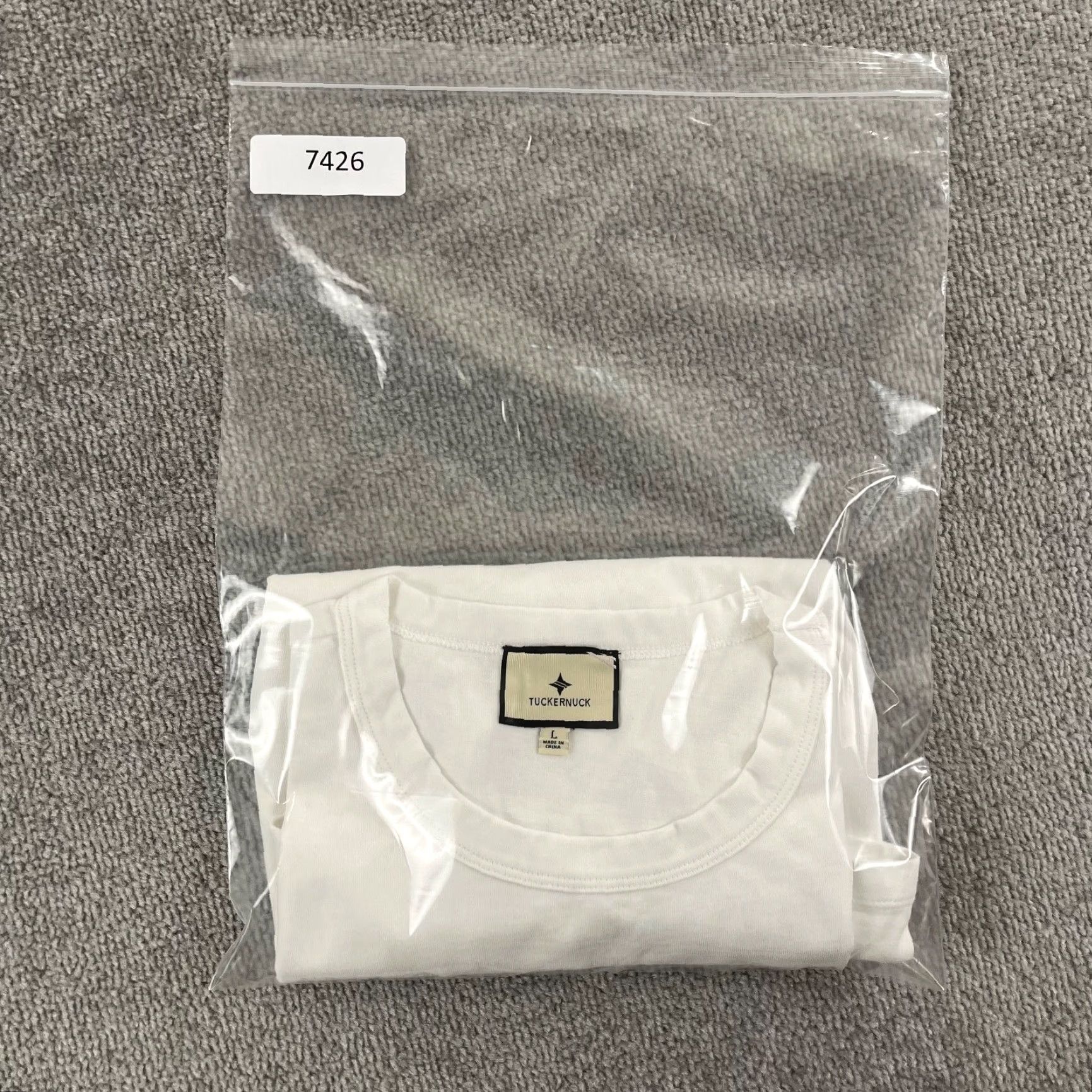 Vintage VINTAGE TuckerNuck Women's White Crewneck T-Shirt Casual Workwear Cotton Short Sleeve Large Size L / US 10 / IT 46 - 7 Thumbnail