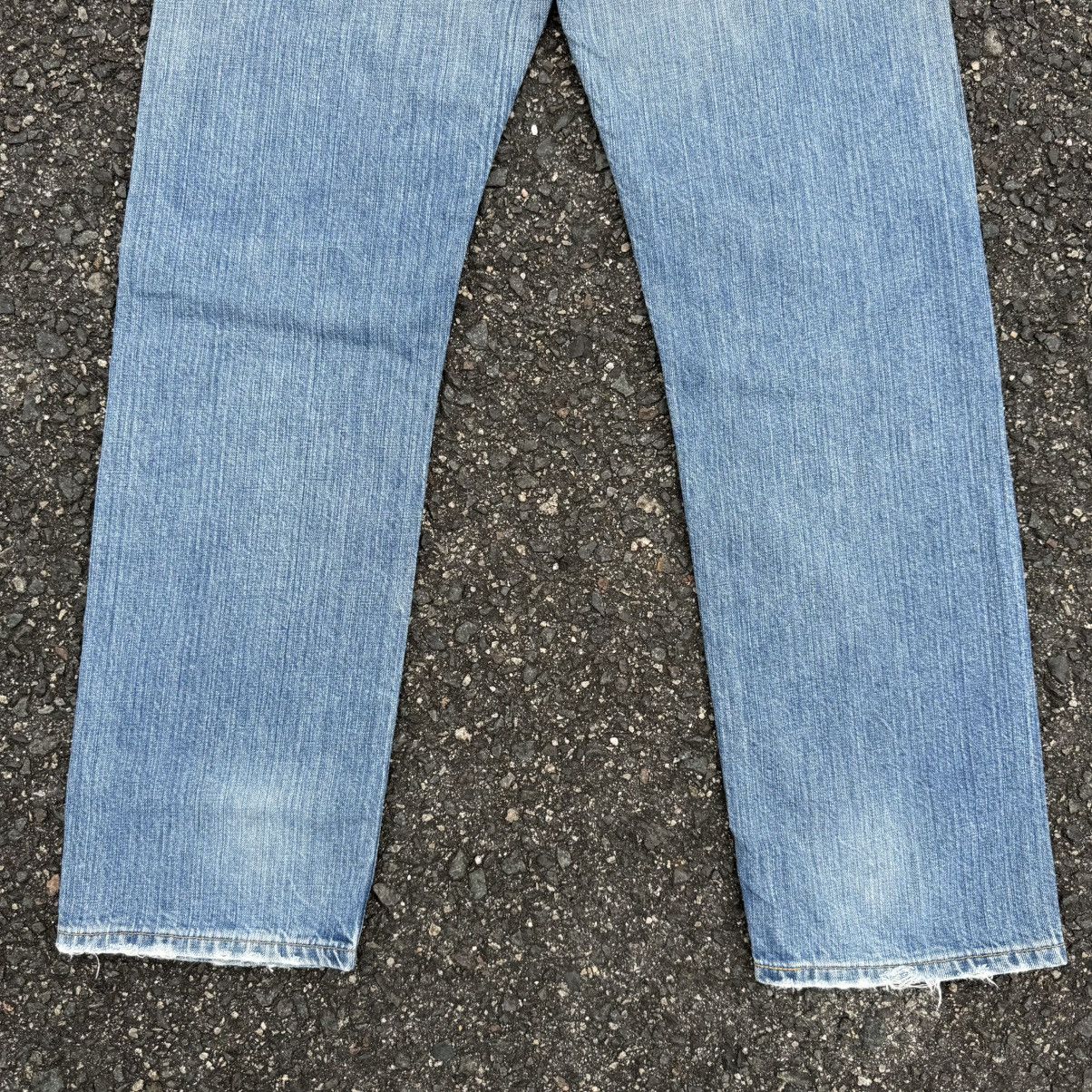 Levi's Vintage Clothing VINTAGE LEVI'S 501 FADED RIPPEP JEAN DENIM PANTS Size US 31 - 12 Thumbnail