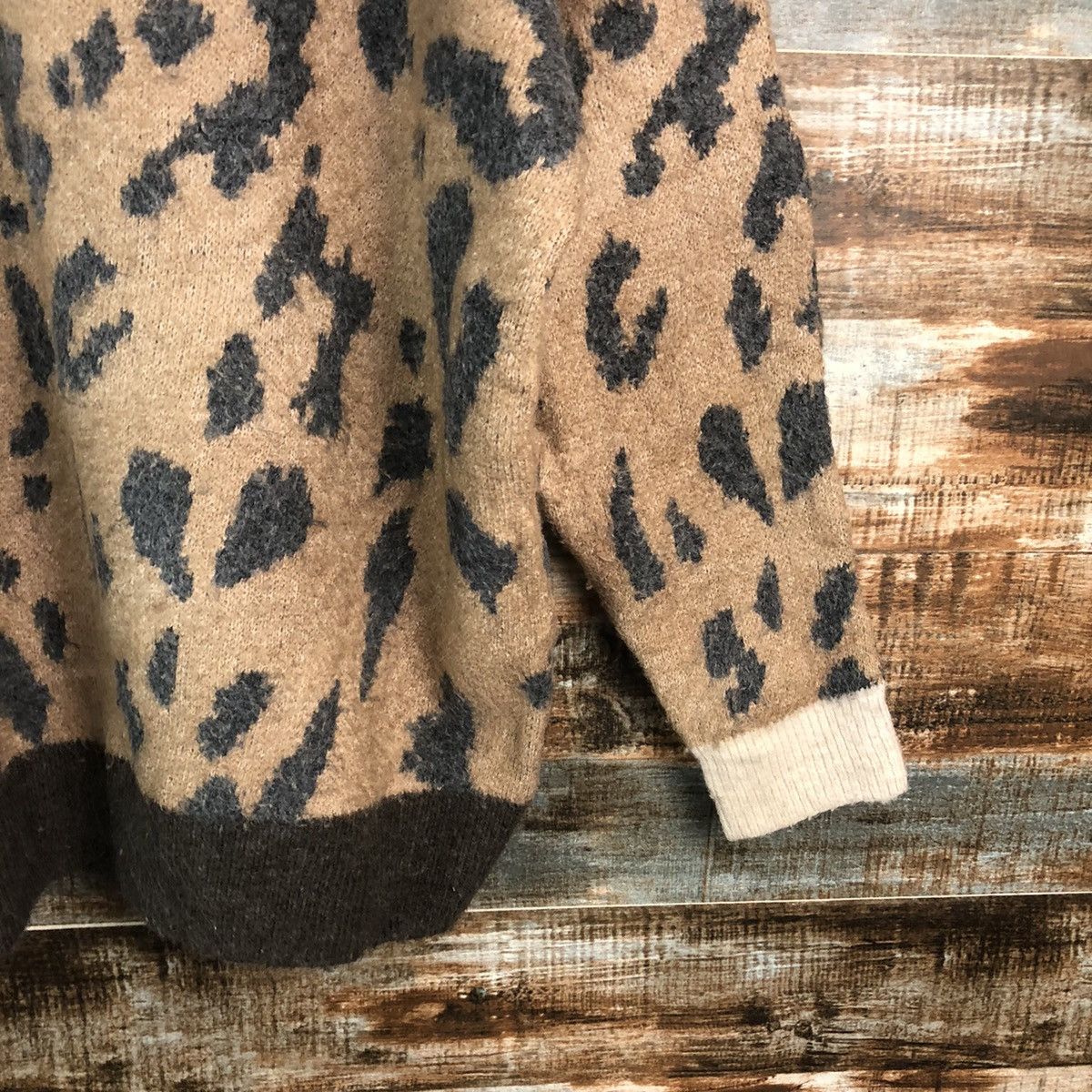 DL Japan patchwork cheetah Brown Knitwear #C656