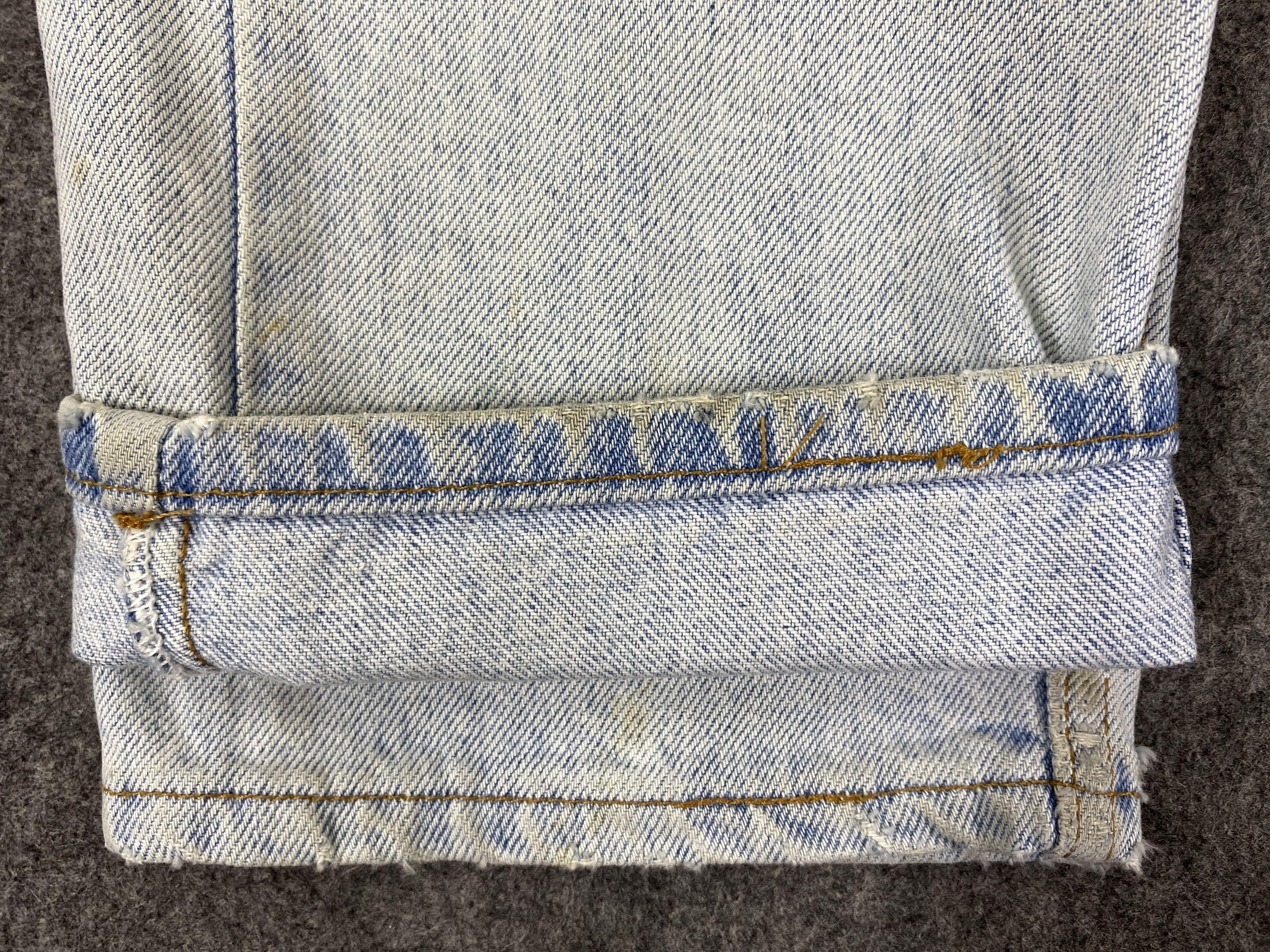 Levi's 90's Light Wash Vintage Levi's 505 USA 31x30 Denim -JN1802 Size US 31 - 11 Thumbnail