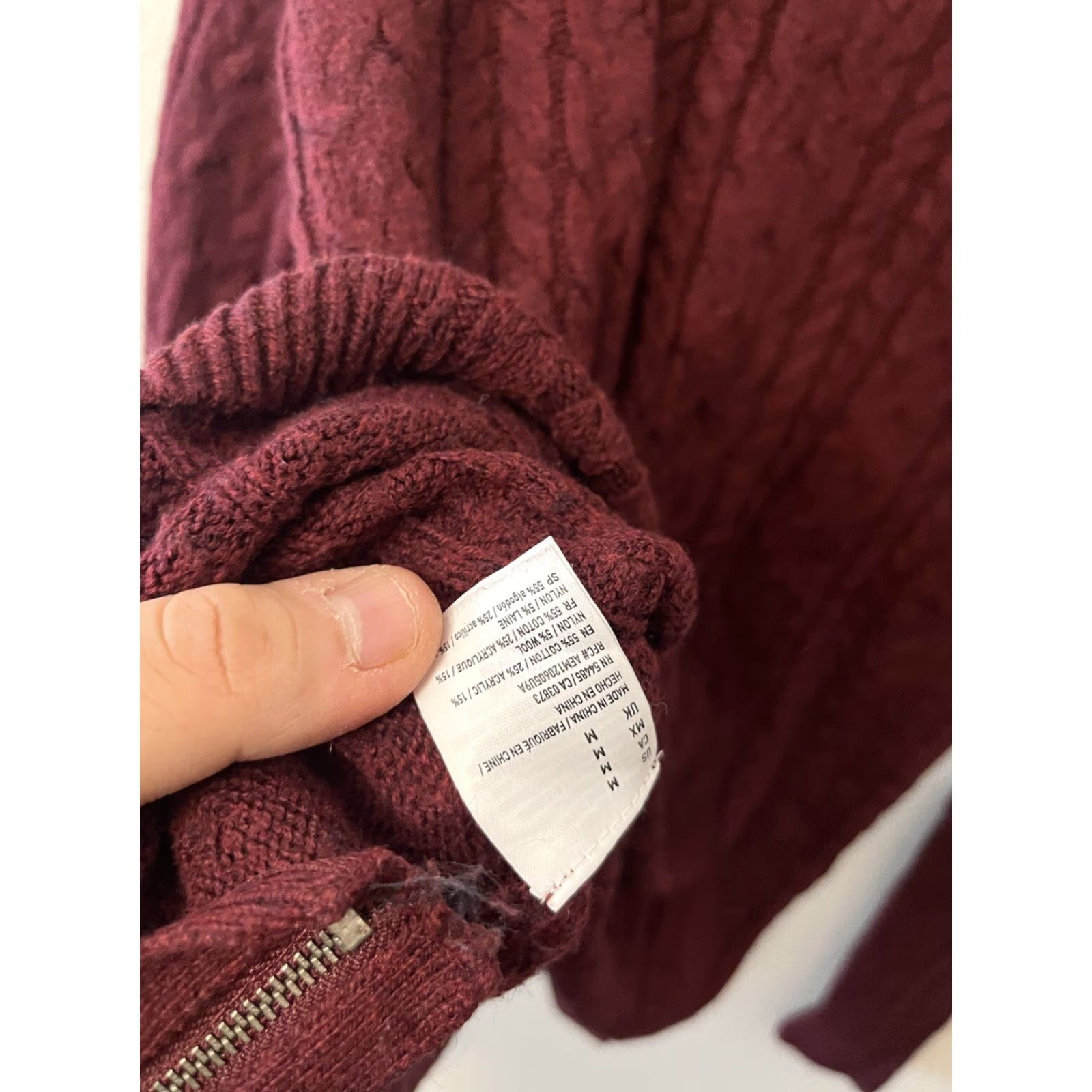 American Eagle Outfitters American Eagle Outfitters Sweater Women M Maroon Cable-Knit Round Neck Pullover Cotton Wool Acrylic Nylon Size M / US 6-8 / IT 42-44 - 4 Thumbnail