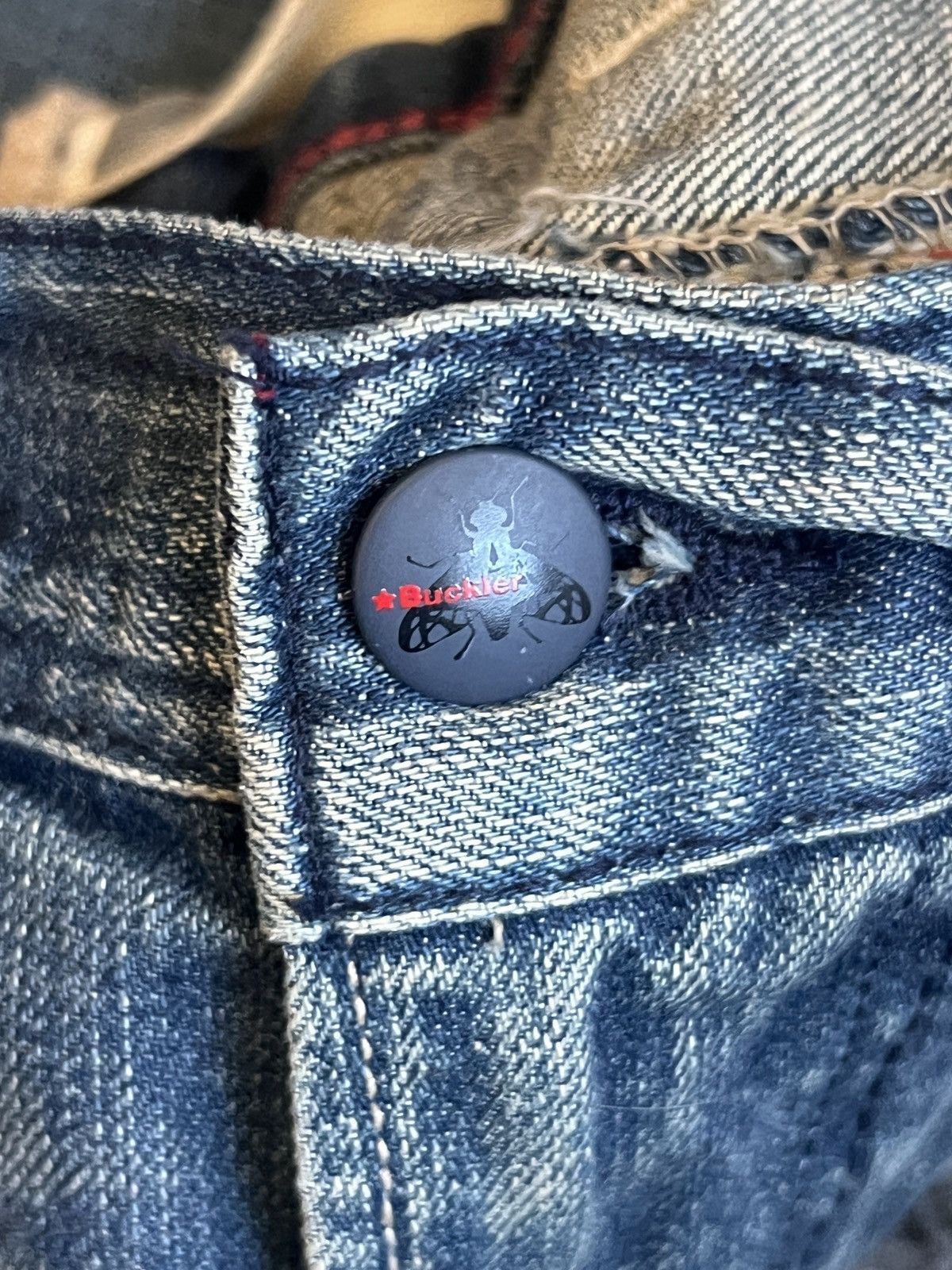 Buckler BUCKLER VINTAGE ROCK LEG DENIM 2010 Size US 30 / EU 46 - 5 Thumbnail