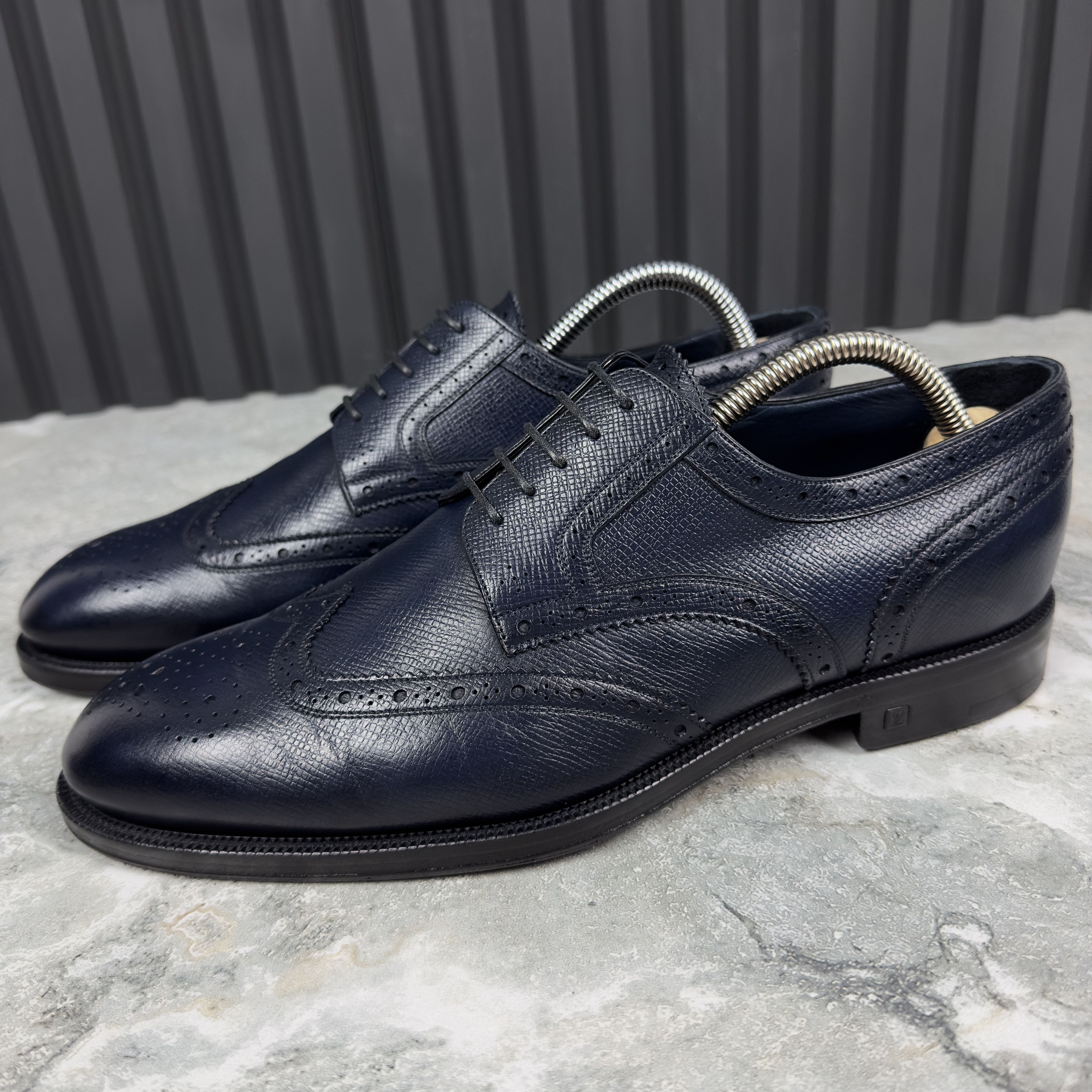 Louis Vuitton Blue Brogue Men\'s Shoes Louis Vuitton Derby Brogues Grey Leather Shoes – Boutique LUC.S main image 4