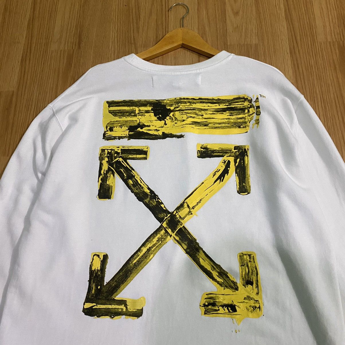 Off-White Off White 19AW Acrylic Arrows Slim Crewneck Size US XXL / EU 58 / 5 - 3 Thumbnail