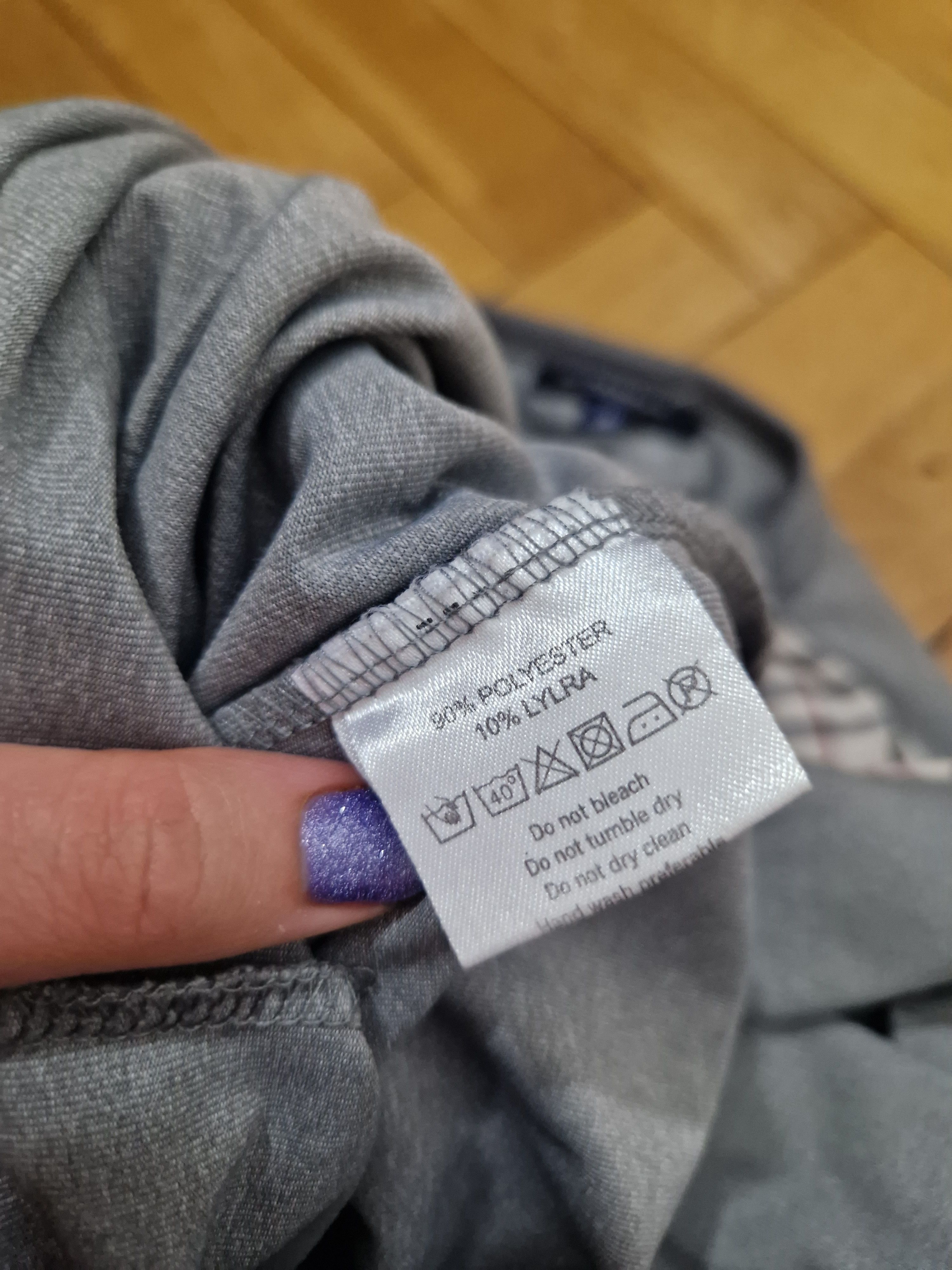 Burberry Burberry top Size M / US 6-8 / IT 42-44 - 2 Thumbnail