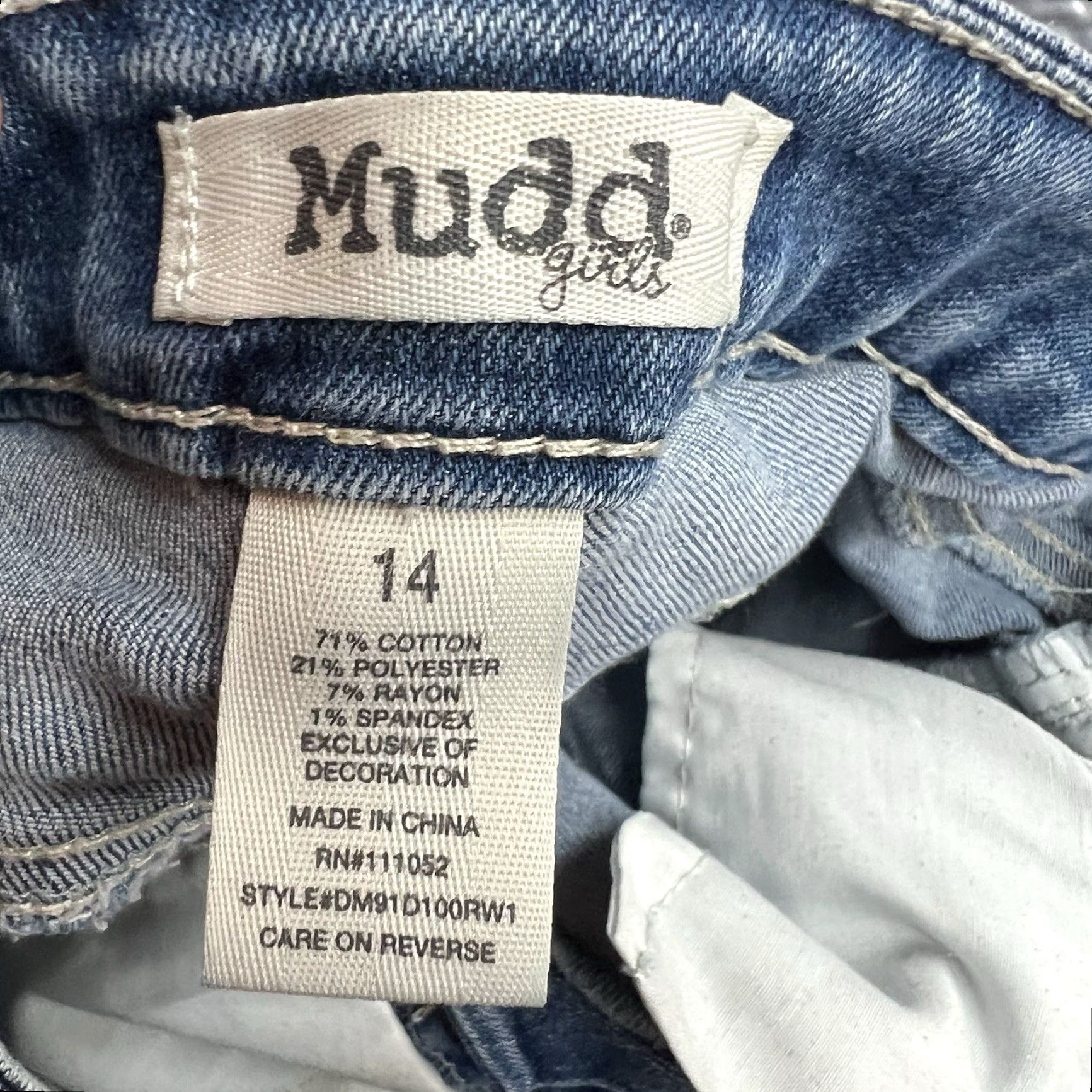 Denime VINTAGE Mudd Girls Denim Shorts Womens Size 14 Low Rise Lace Embroidered Casual Summer Size 36" / US 14 / IT 50 - 5 Thumbnail