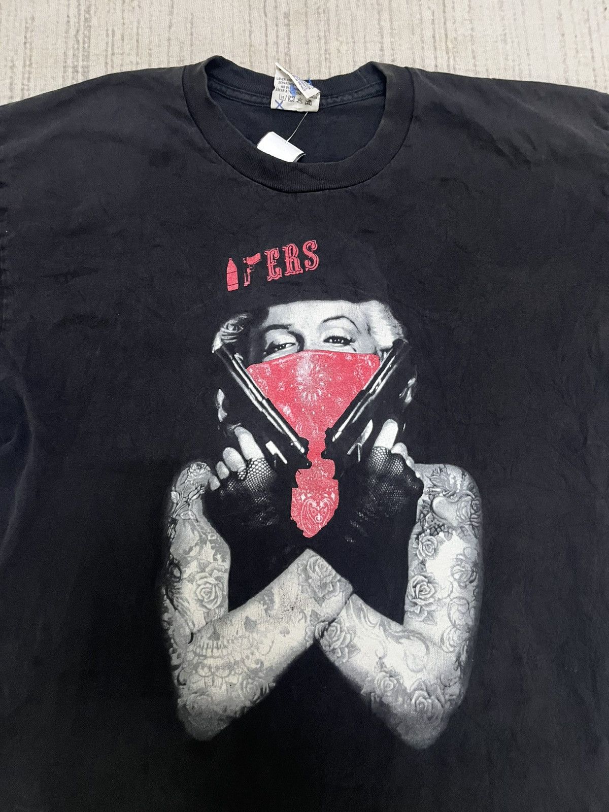 Vintage Vintage 90s made in usa marilyn monroe gun tatoo Size US XL / EU 56 / 4 - 2 Thumbnail