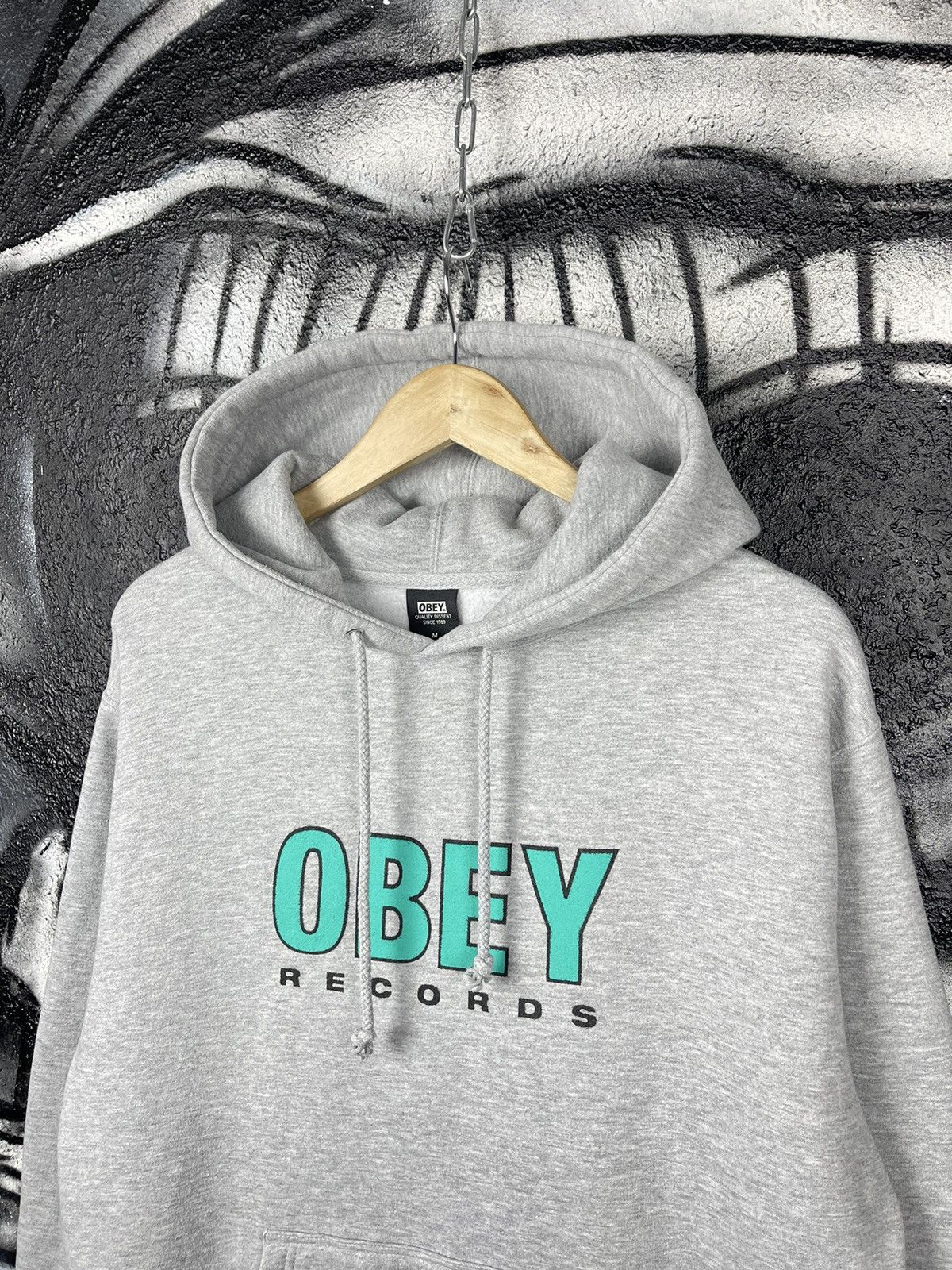 Obey OBEY Records Logo Hoodie Men’s Size M Size US M / EU 48-50 / 2 - 3 Thumbnail