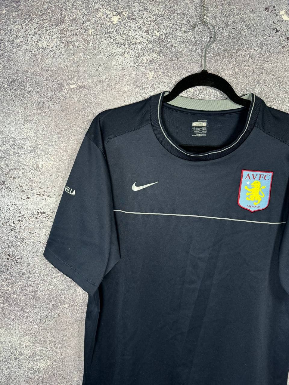 Nike × Vintage Vintage Aston Vila 2006 Nike Training Pre-Match Jersey Size US L / EU 52-54 / 3 - 3 Thumbnail