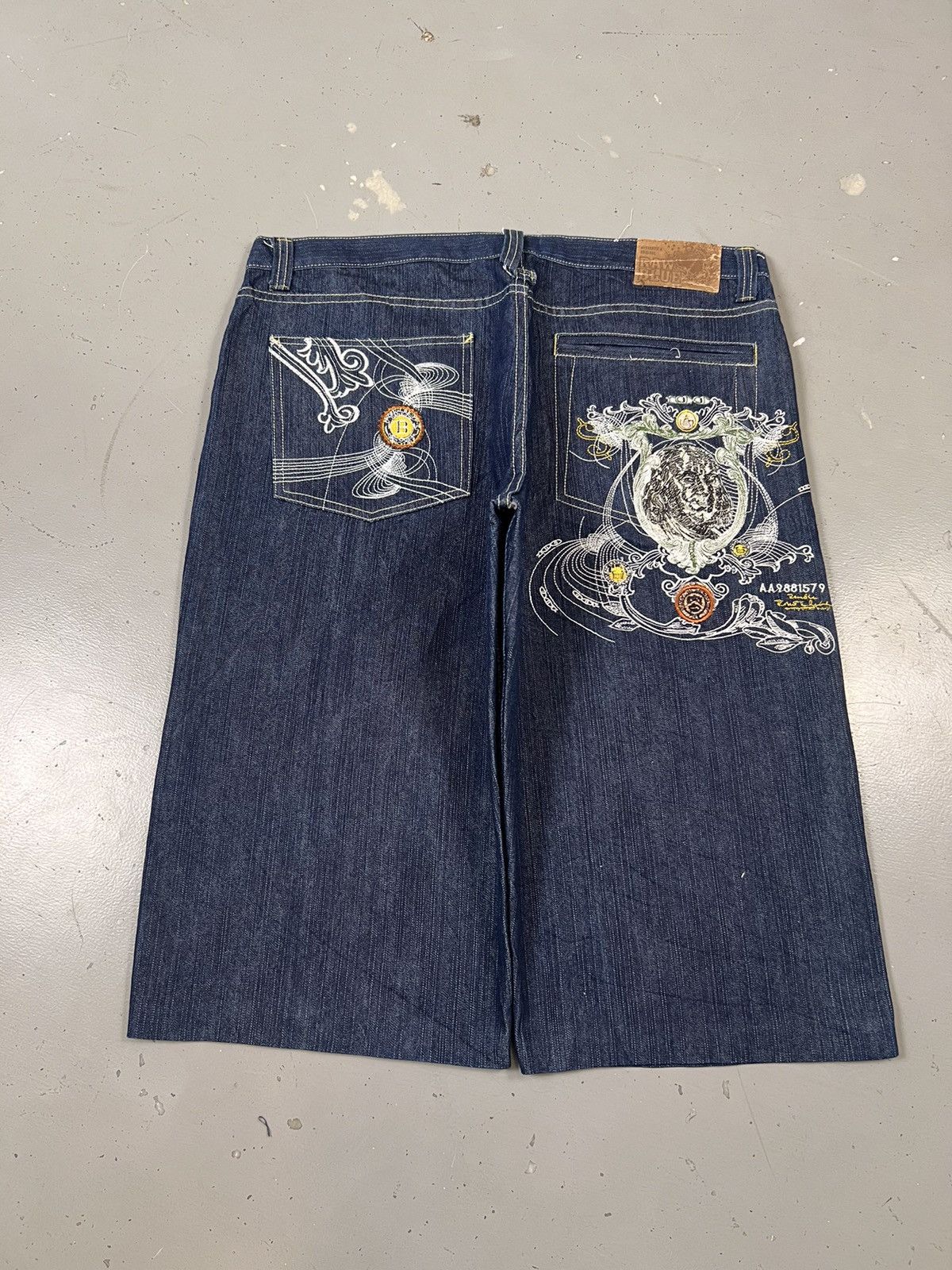Vintage Vintage raw blue crazy embroidered denim jort Size US 34 / EU 50 - 1 Thumbnail