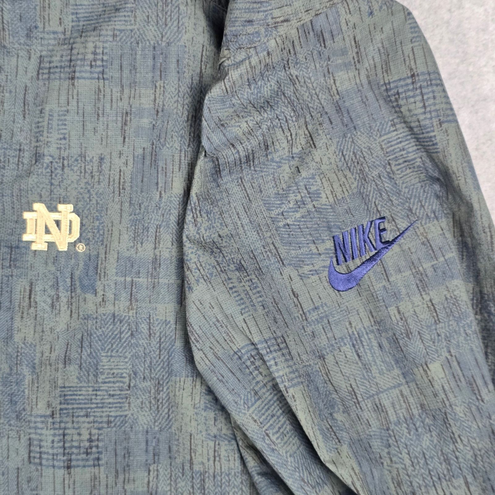Nike Vintage Nike Golf Notre Dame XL Green 1/4 Button Pullover Size US XL / EU 56 / 4 - 9 Thumbnail