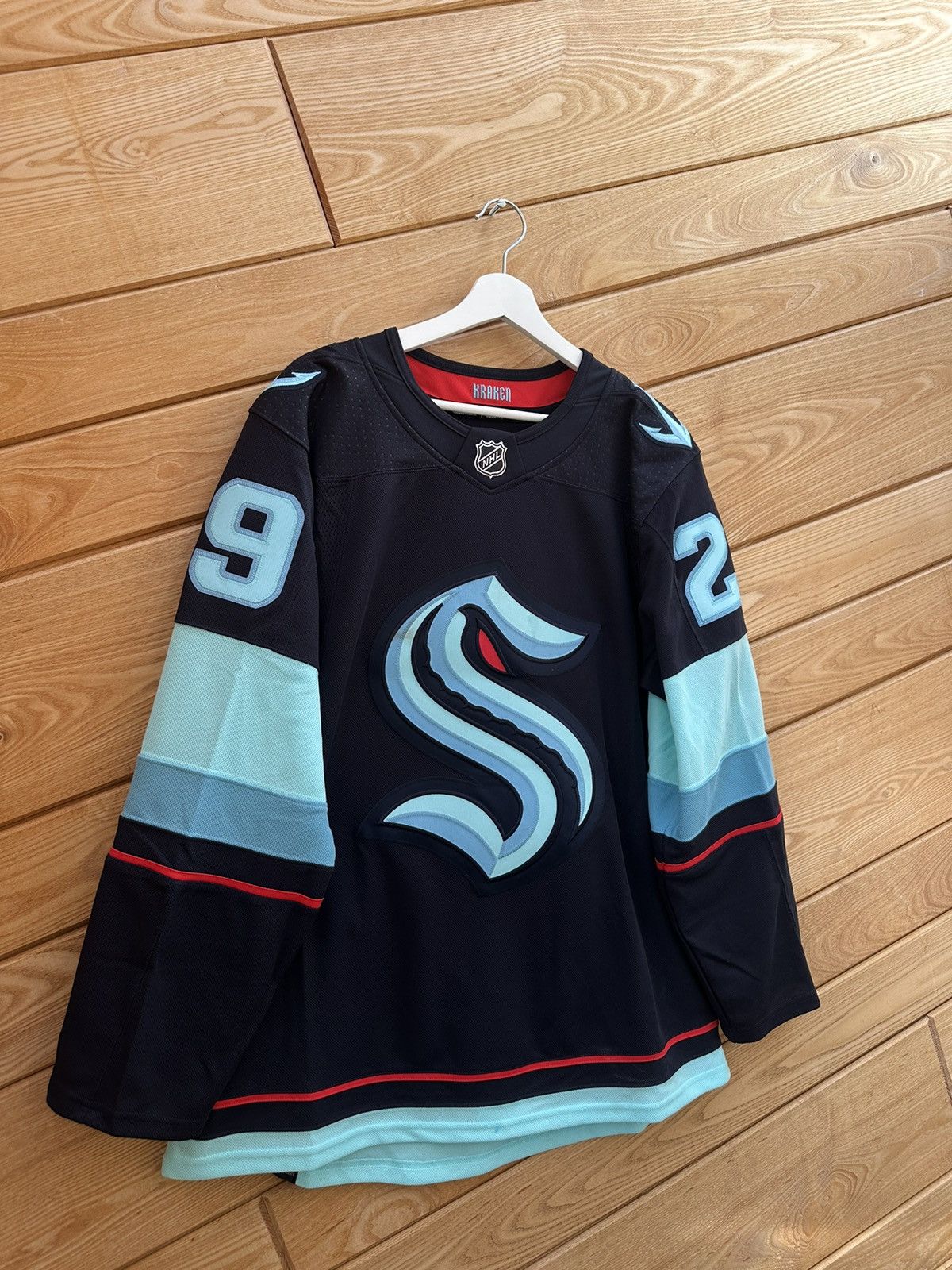 NHL Men’s Jersey Kraken DUNN 29 Size US S / EU 44-46 / 1 - 5 Thumbnail