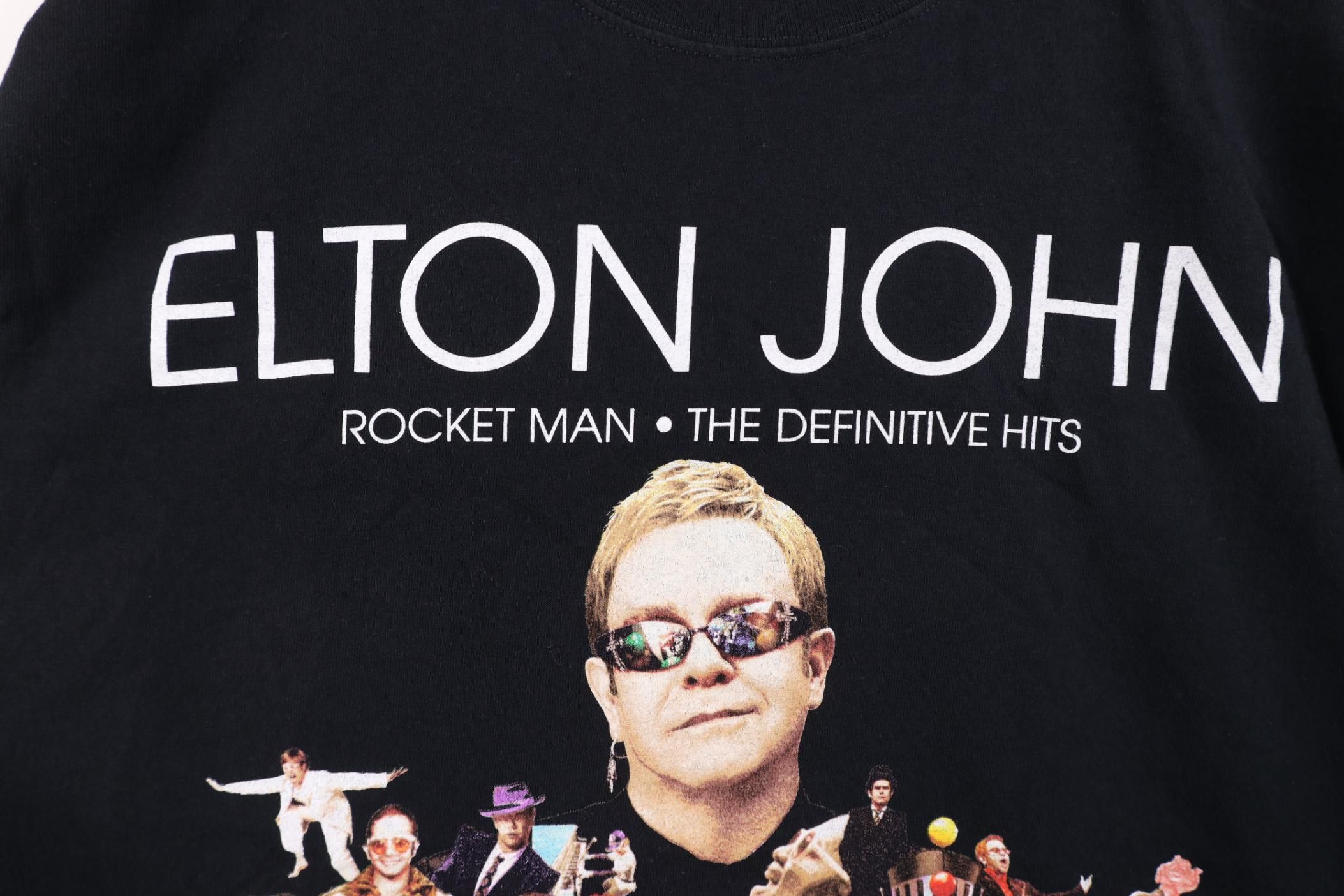 Vintage Y2K 2010 Tour Rocket Man Elton John Band T-Shirt Cotton Size US XL / EU 56 / 4 - 4 Thumbnail