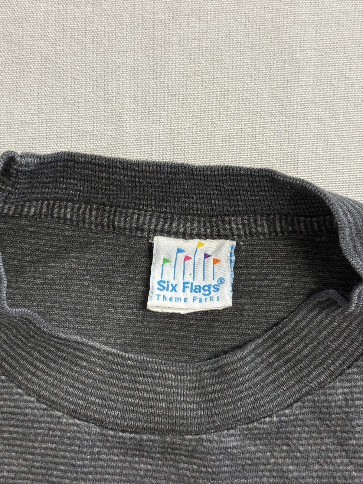 Designer VTG Six Flags Theme Park T-shirt Striped Made in USA - L Size US L / EU 52-54 / 3 - 2 Thumbnail