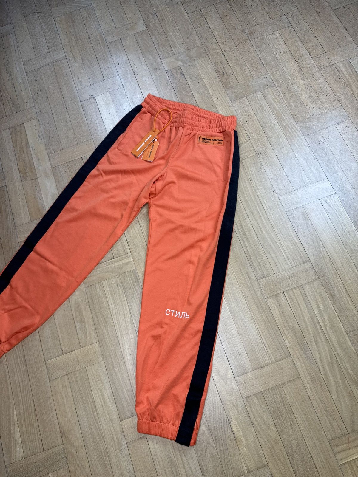 Heron Preston HERON PRESTON ORANGE TRACK PANTS Size US 30 / EU 46 - 2 Thumbnail