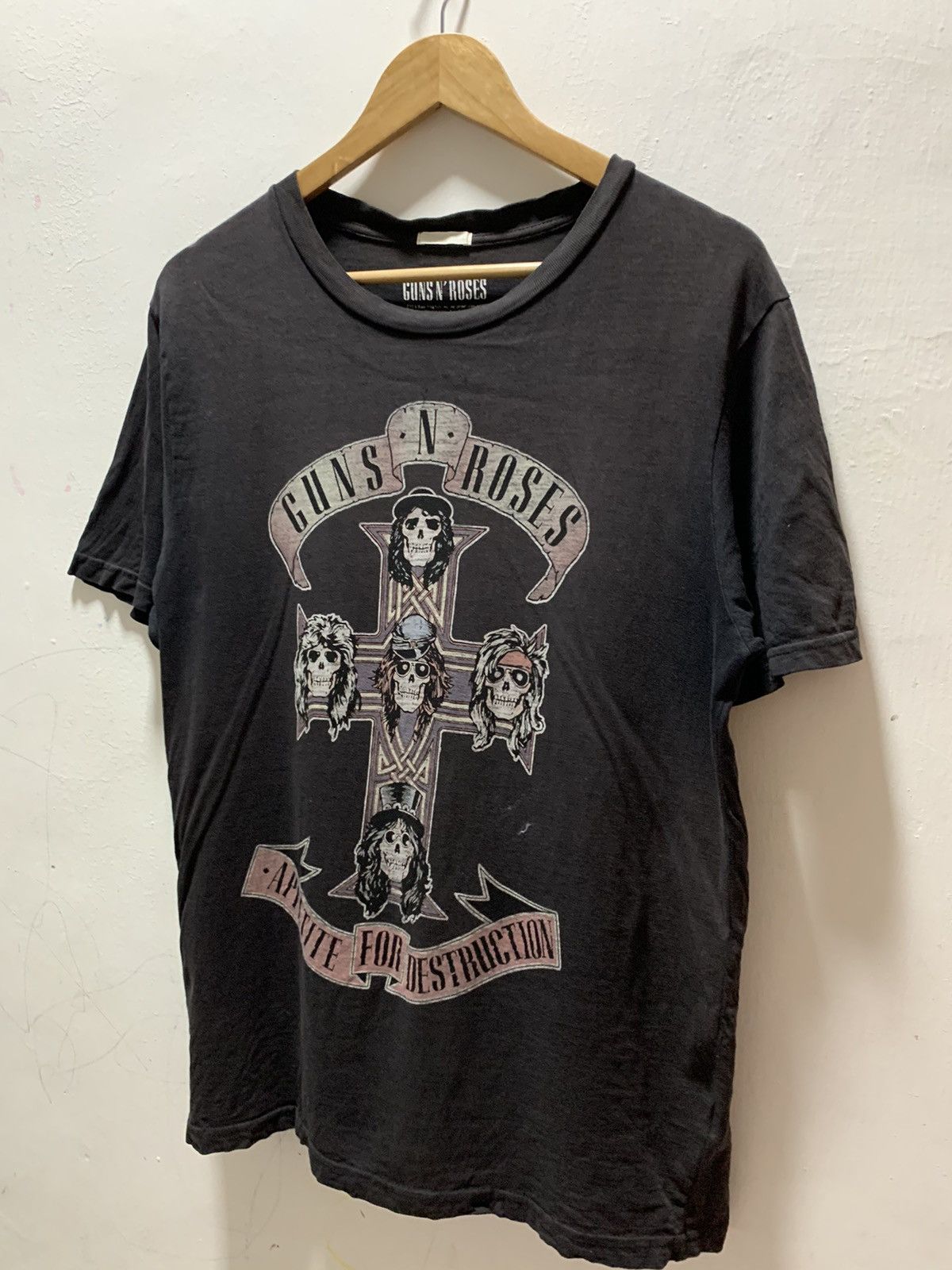 Band Tees Gun N Roses Band Tees Distressed Size US L / EU 52-54 / 3 - 3 Thumbnail
