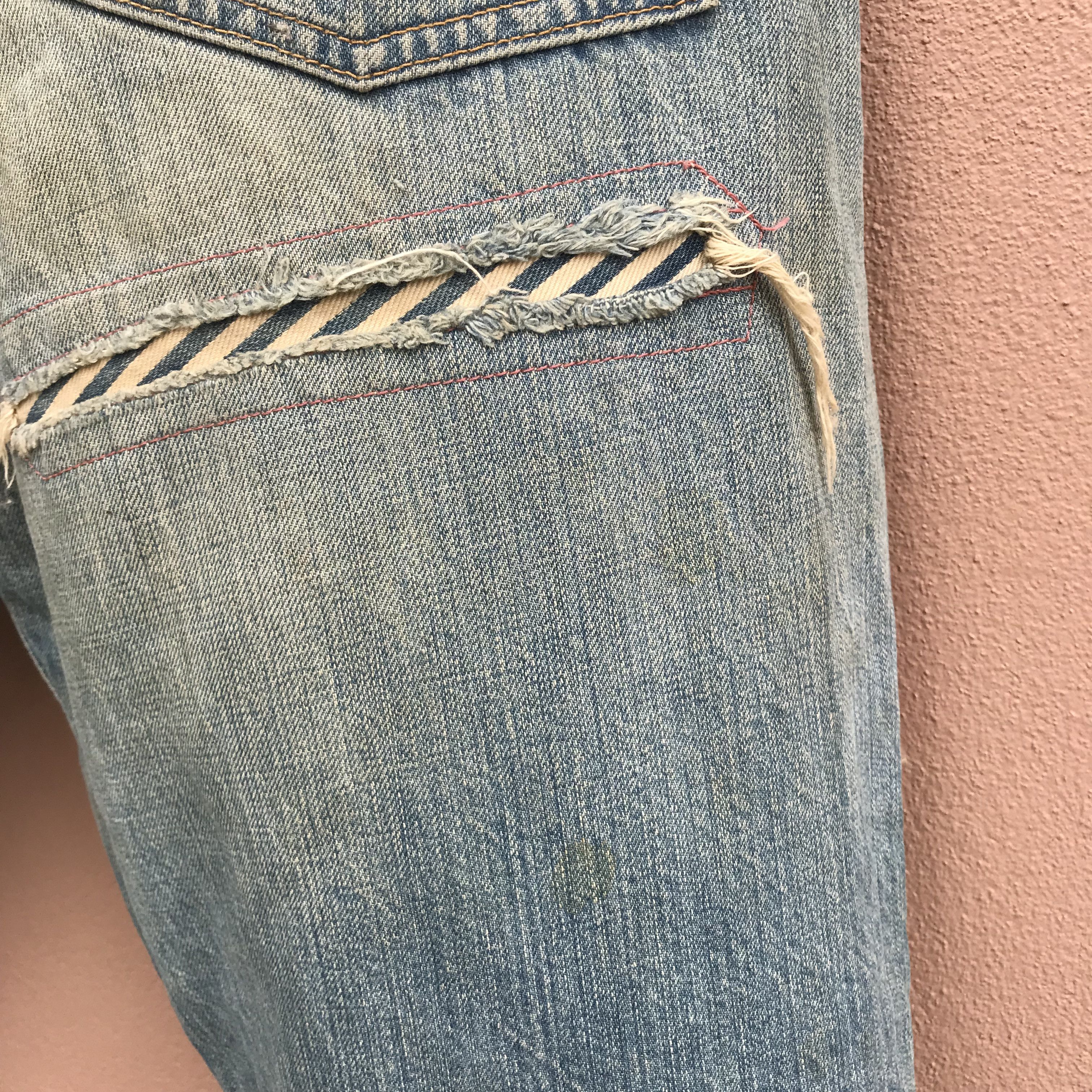 Levi's Levi’s 501 Distressed Jeans Faded Ripped Workwear Grunge Size US 36 / EU 52 - 7 Thumbnail