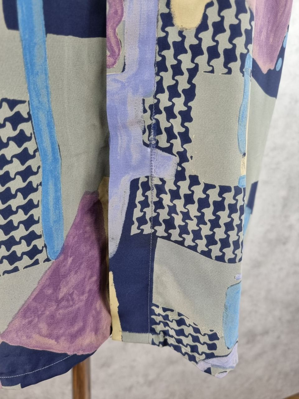 Vintage Vintage Silk Shirt Abstract Christian Dior Style Size US L / EU 52-54 / 3 - 14 Thumbnail