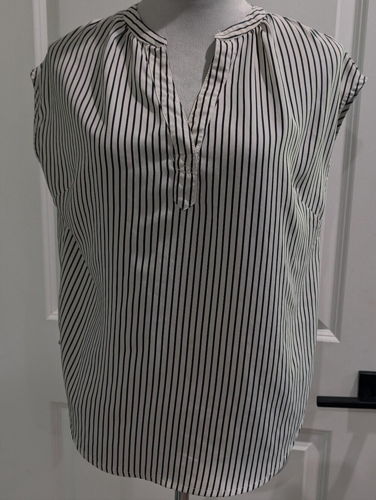 Other Sleeveless Vertical Stripe Notch-Neck Tank Top - Black/White Size S / US 4 / IT 40 - 2 Thumbnail