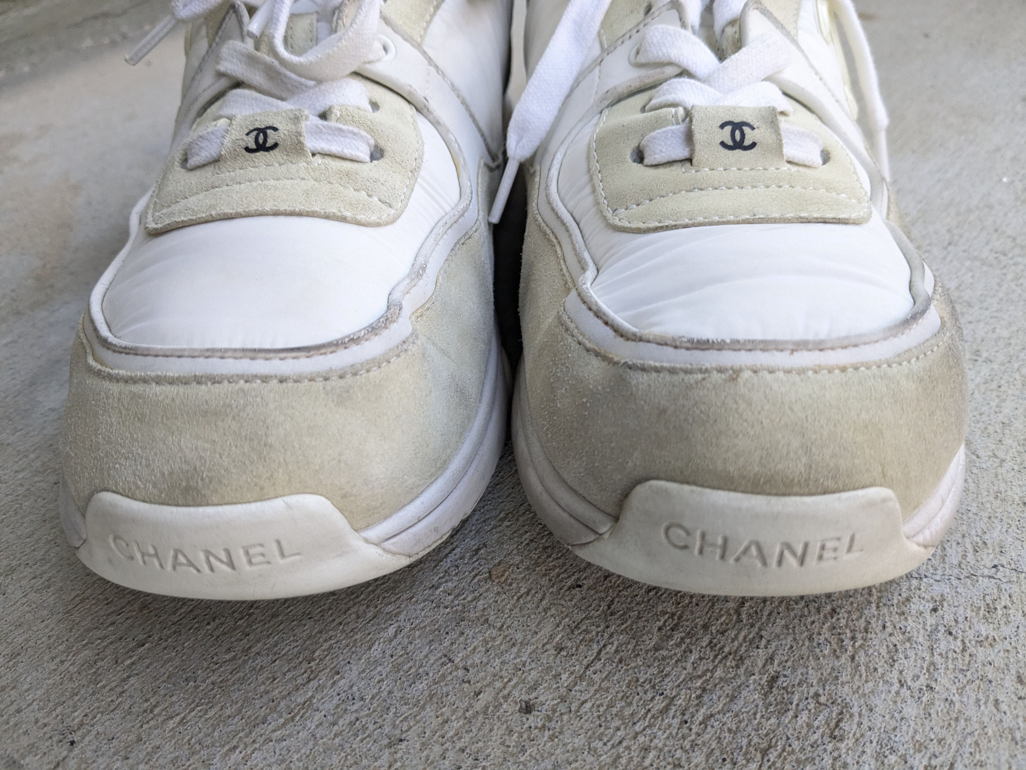 Chanel Chanel CC Logo Runners Sneakers White Cream 9 42 Suede Size US 9 / EU 42 - 2 Thumbnail