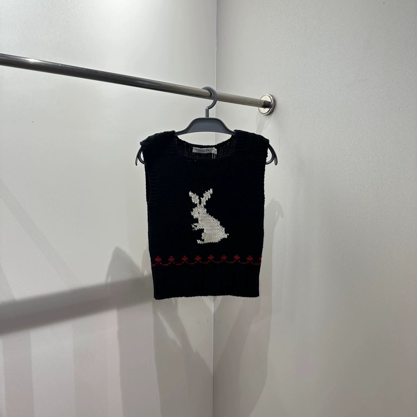 Christian Dior Monsieur Dior mar336 Valentine's Rabbit Heart Sweater Vest 34 Size XS / US 0-2 / IT 36-38 - 1 Thumbnail