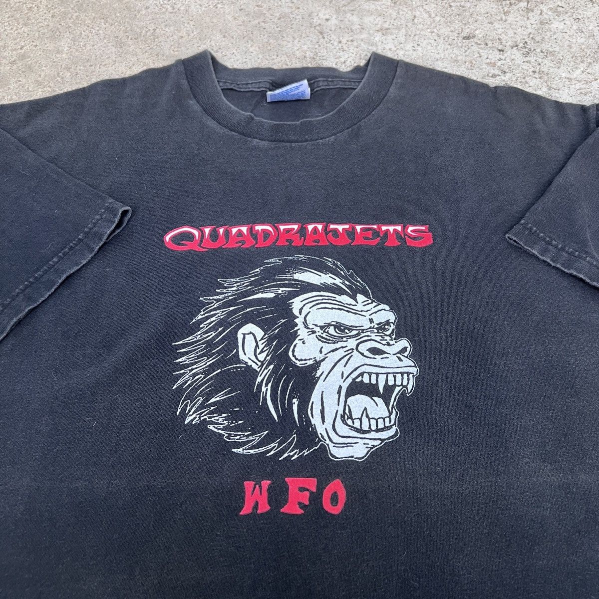 Band Tees Vintage 90s Quadrajets Faded garage punk Art by Alan Forbes Size US XL / EU 56 / 4 - 1 Thumbnail