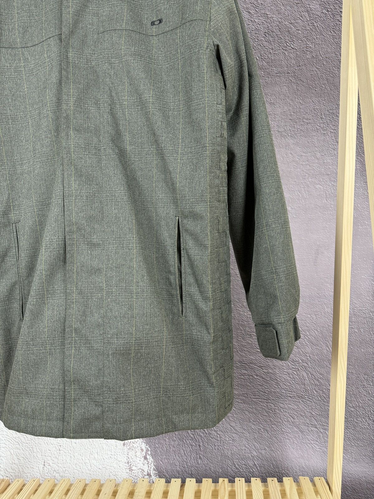 Oakley Oakley vintage FA07 grey checkered avant garde long jacket Size US XL / EU 56 / 4 - 6 Thumbnail