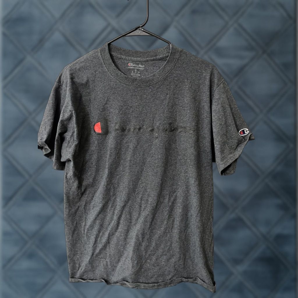 Champion VINTAGE Champion T-shirt Men M Gray Logo Crew Neck Short Sleeve 90s Mens Medium Cotton Embroidered UI0 Size US M / EU 48-50 / 2 - 1 Thumbnail