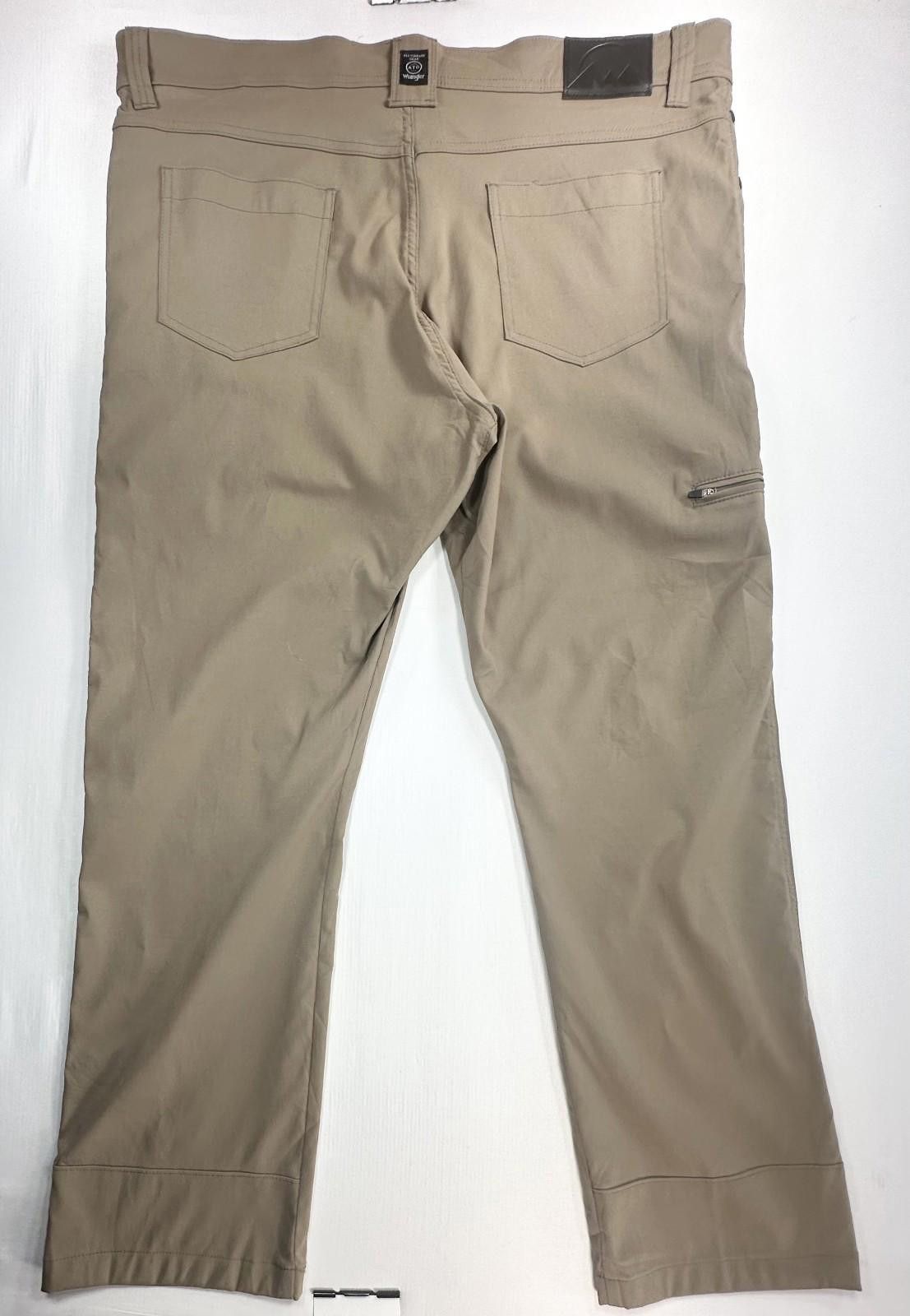 Wrangler Wrangler All Terrain Gear Elastic Cargo Pant Brown Men 42/30 Size US 42 / EU 58 - 2 Thumbnail