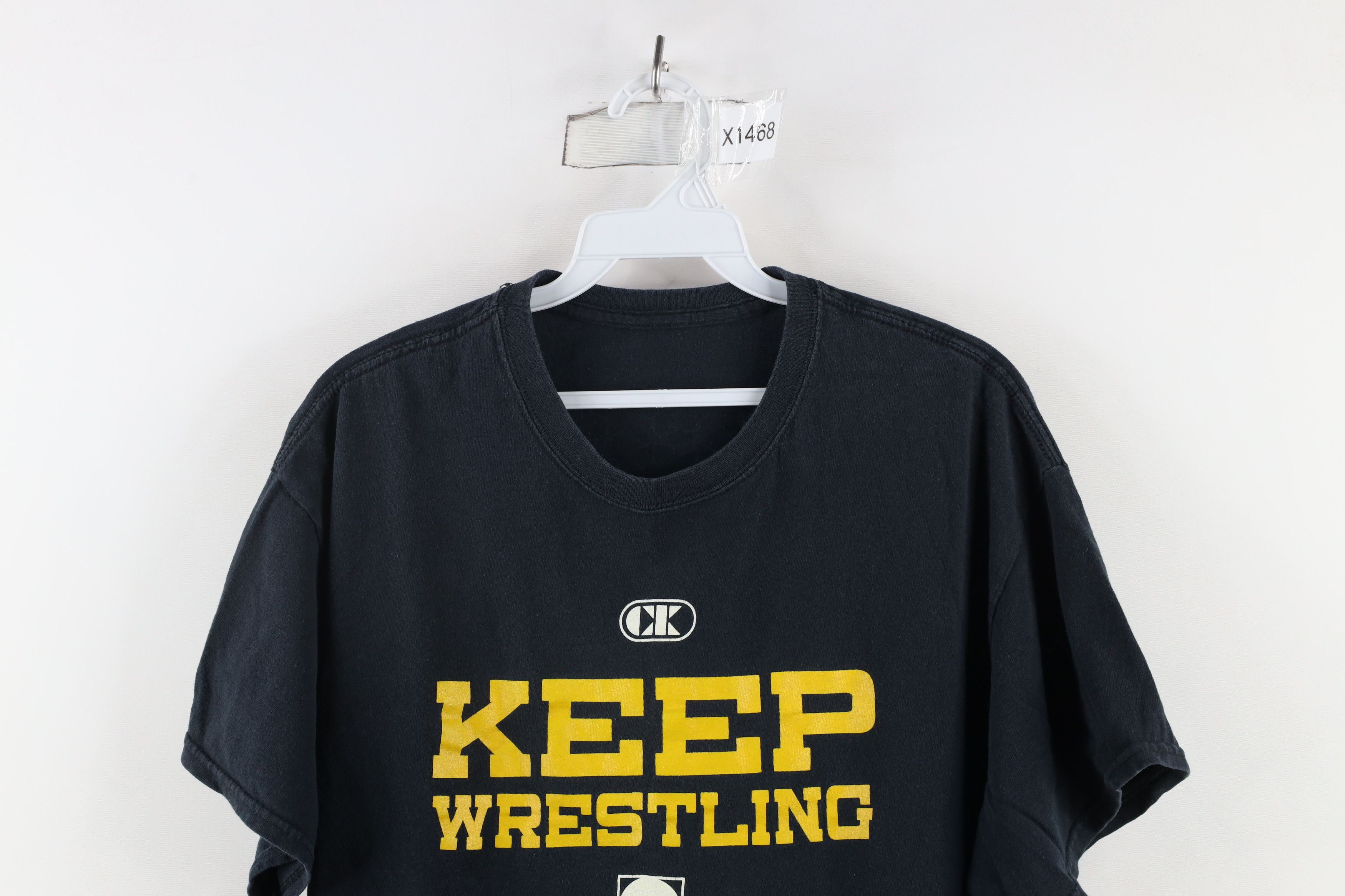 Vintage Vintage Cliff Keen Spell Out Keep Wrestling Wrestler T-Shirt Size US L / EU 52-54 / 3 - 2 Thumbnail