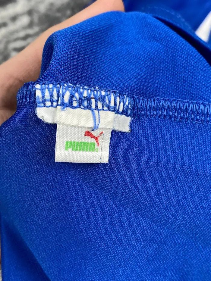 Puma Puma Italy 2010 2011 Home Football Shirt Soccer Jersey Size US M / EU 48-50 / 2 - 21 Thumbnail