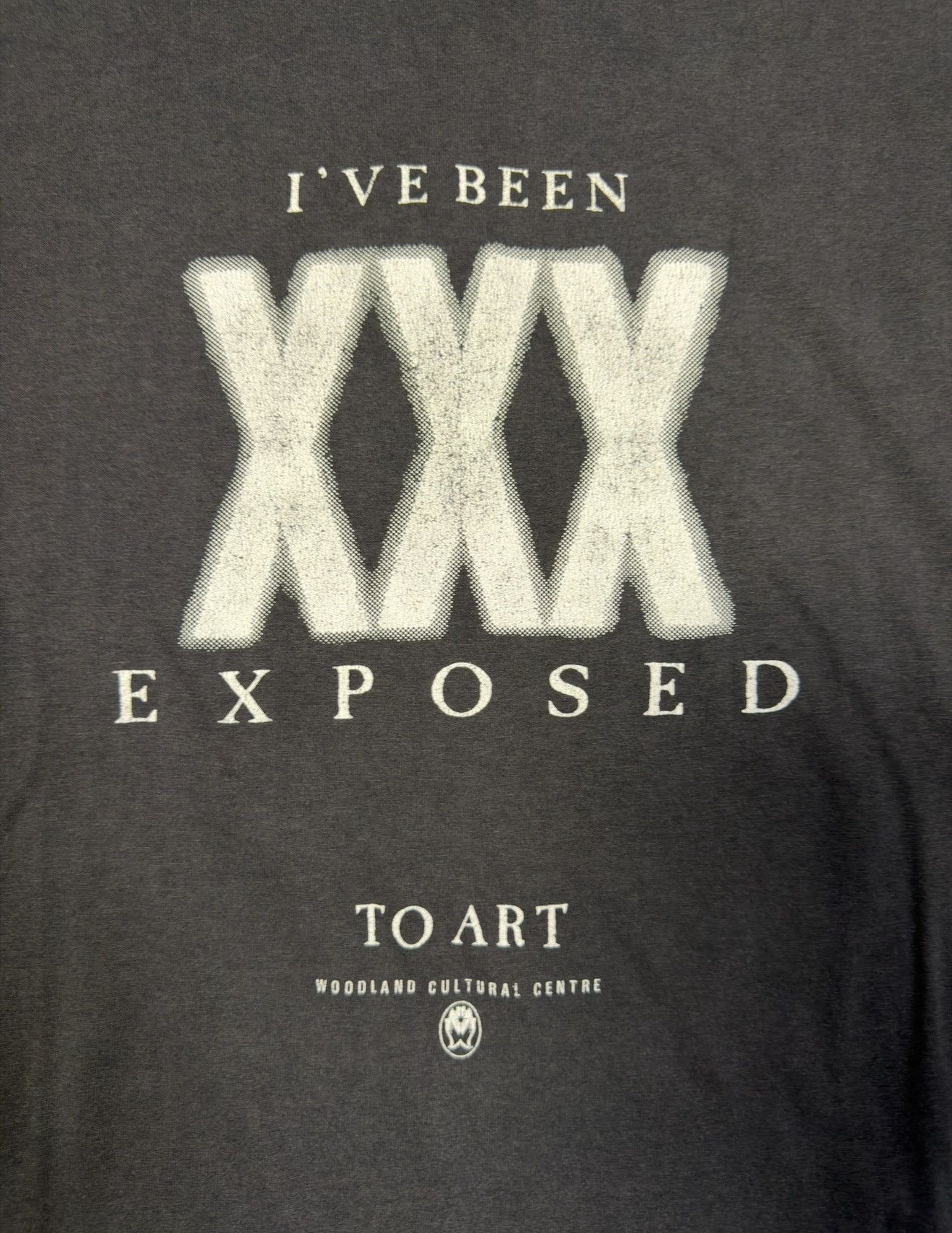 Vintage *RARE* VINTAGE 90s WOODLAND CULTURAL CENTER XXX EXPOSED TEE Size US L / EU 52-54 / 3 - 6 Thumbnail