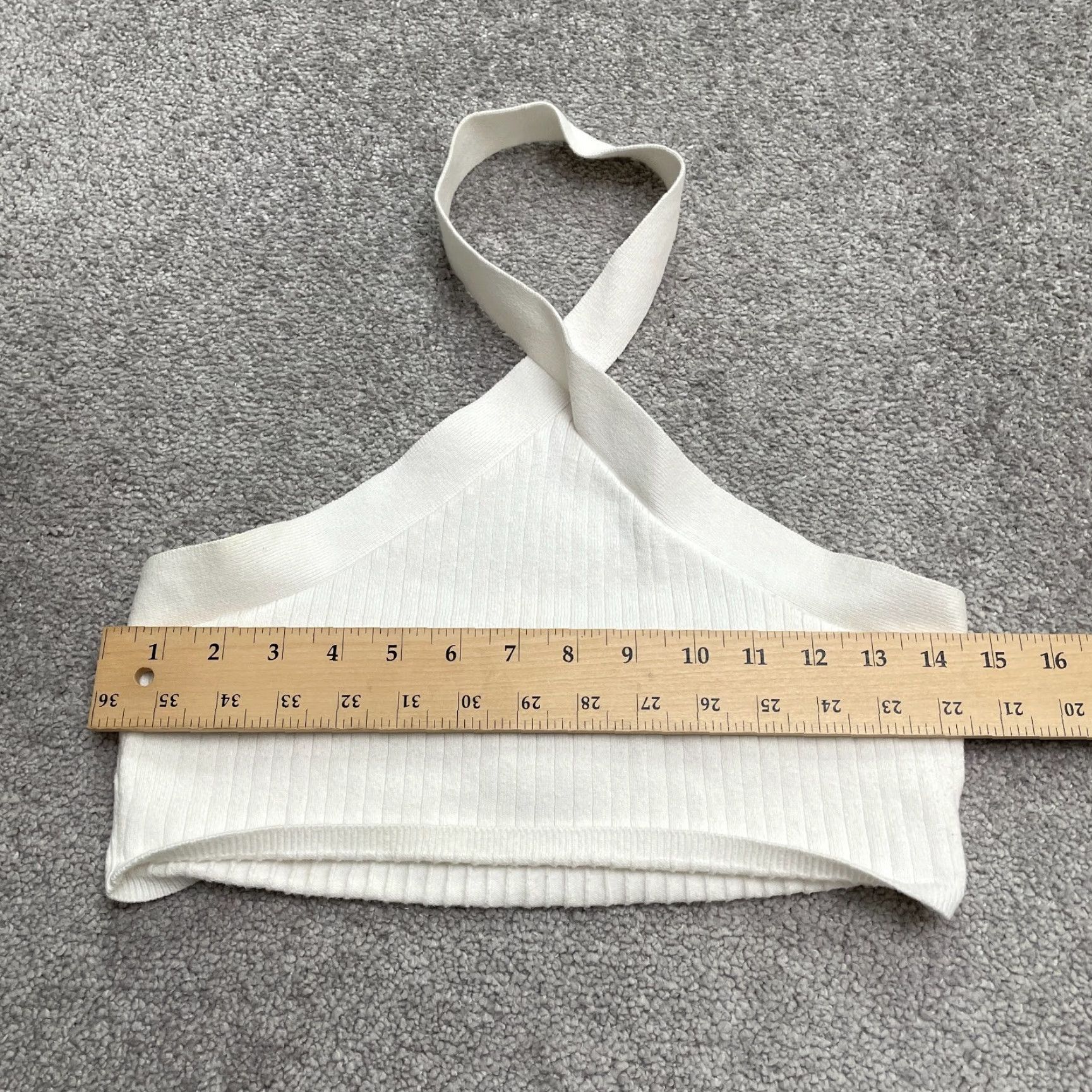 Bdg BDG Urban Outfitters Halter Backless Cropped Top Womens Large White Knit Casual Tank Sleeveless Summer Beach Bohemian Modern Size L / US 10 / IT 46 - 7 Thumbnail
