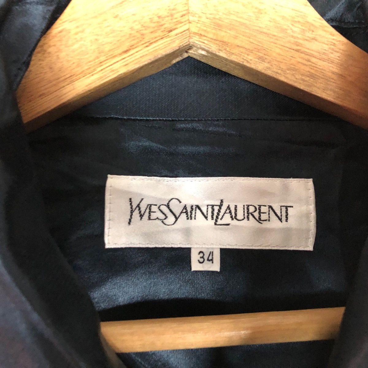 Yves Saint Laurent YVES SAINT LAURENT SILK SATIN JACKET Size XXS / US 00 / IT 34 - 8 Thumbnail